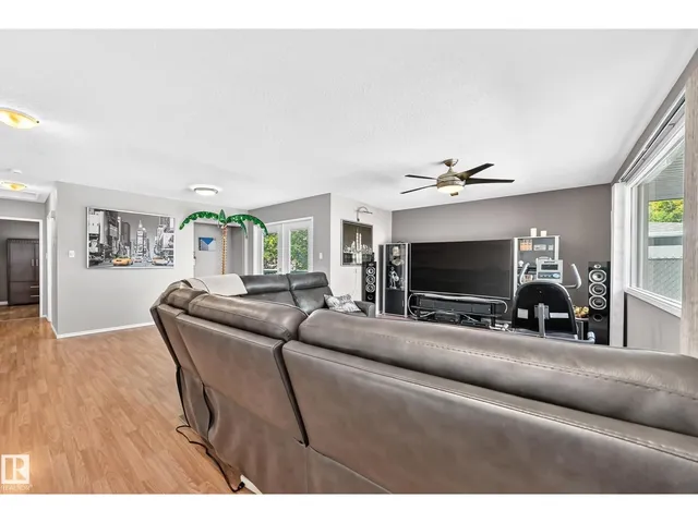 6107 146 AV, Edmonton 5