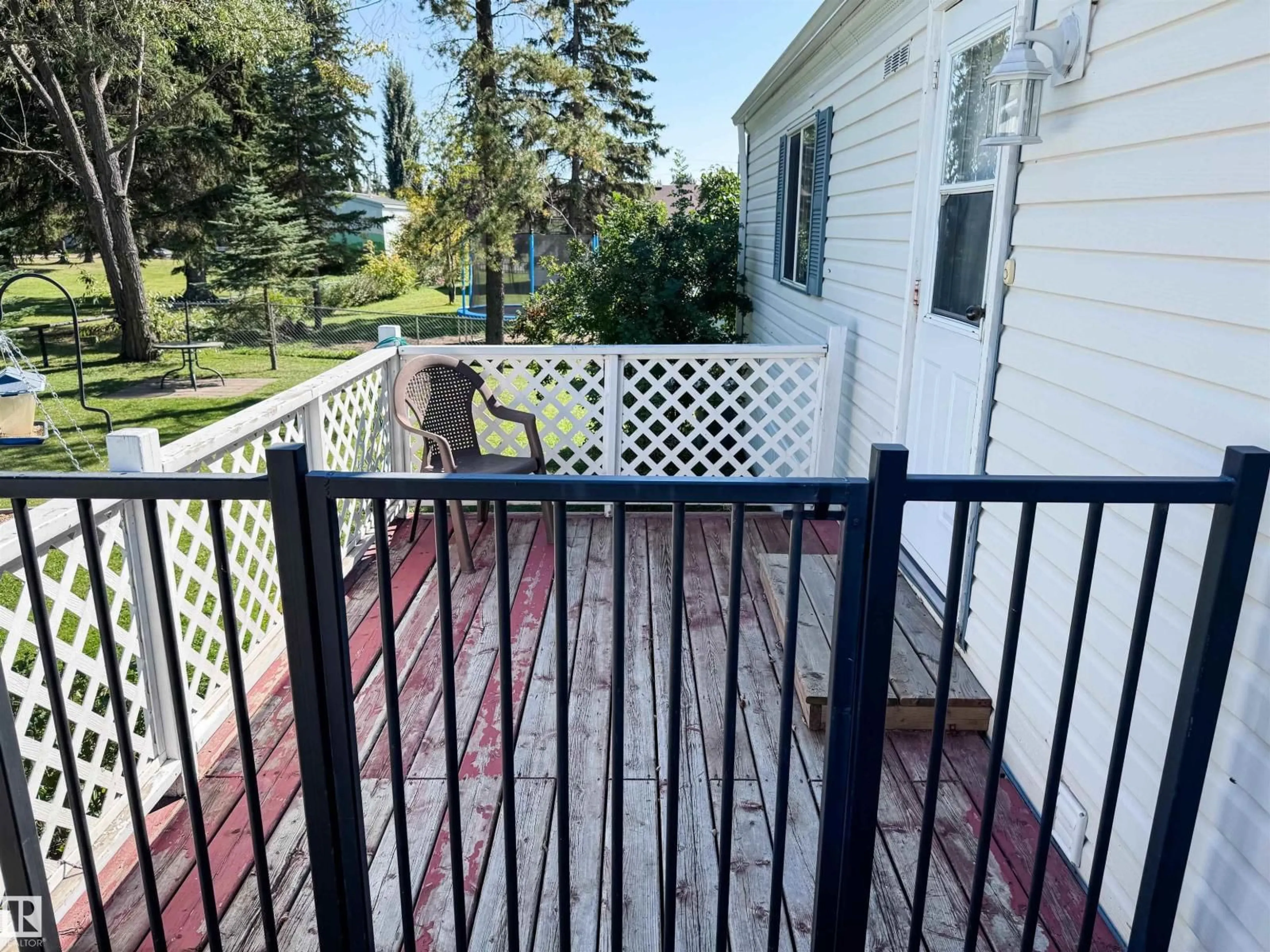 Patio, unknown for 5019 52 AV, Breton Alberta T0C0P0