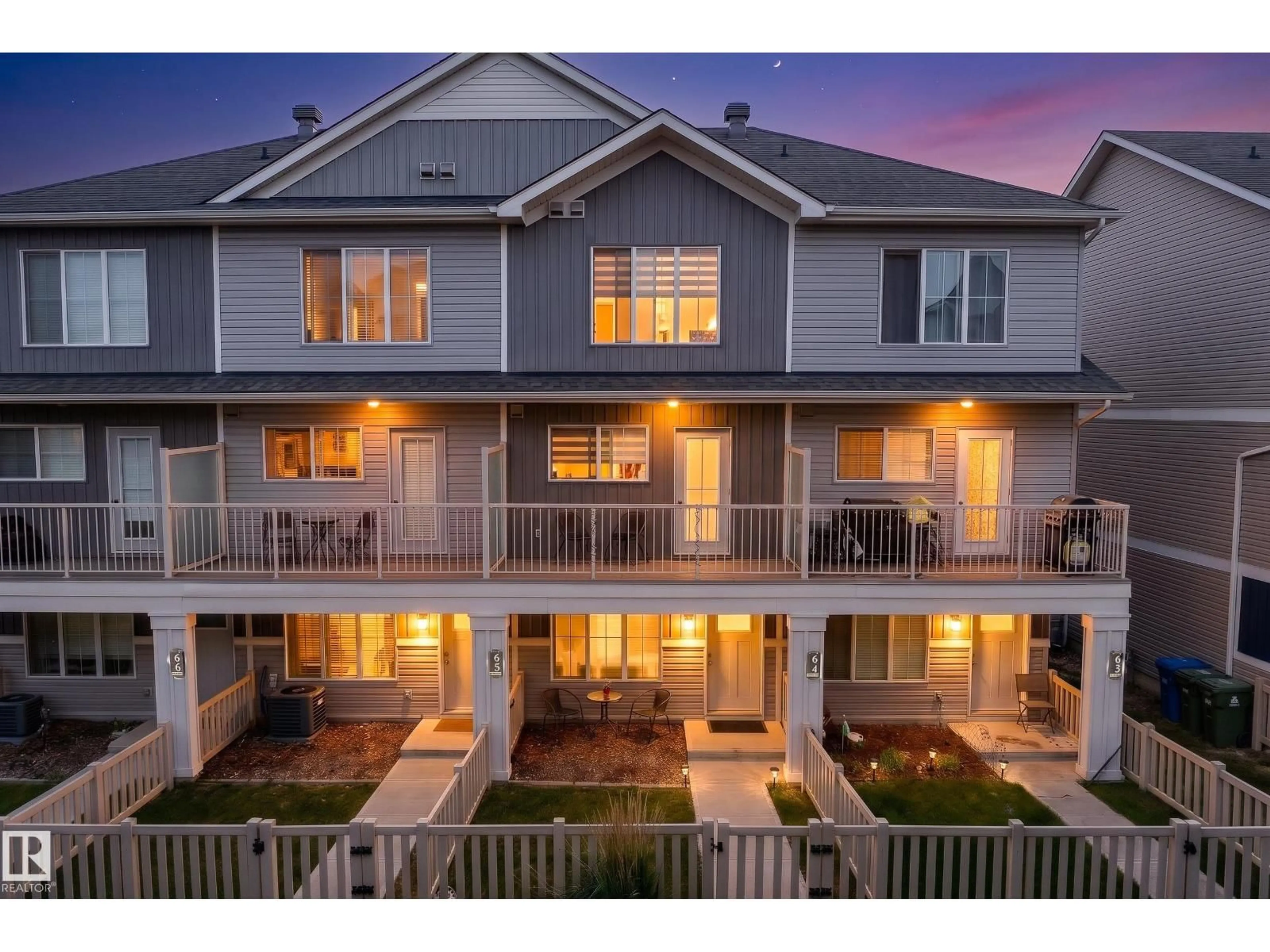 A pic from outside/outdoor area/front of a property/back of a property/a pic from drone, unknown for 1110 - 64 DANIELS LINK LI, Edmonton Alberta T6W4N6