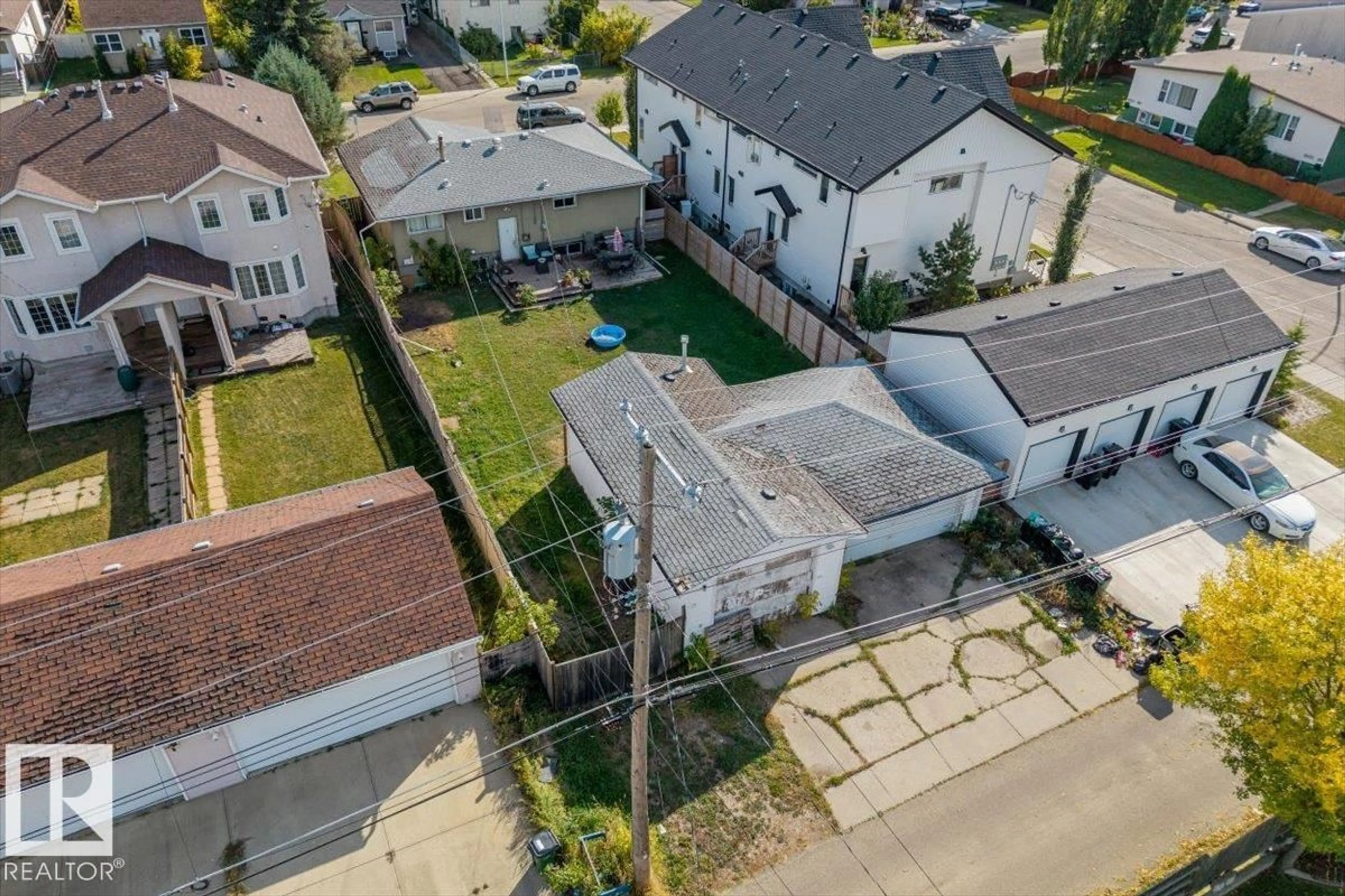 A pic from outside/outdoor area/front of a property/back of a property/a pic from drone, street for NW - 10304 162 ST, Edmonton Alberta T5P3M2