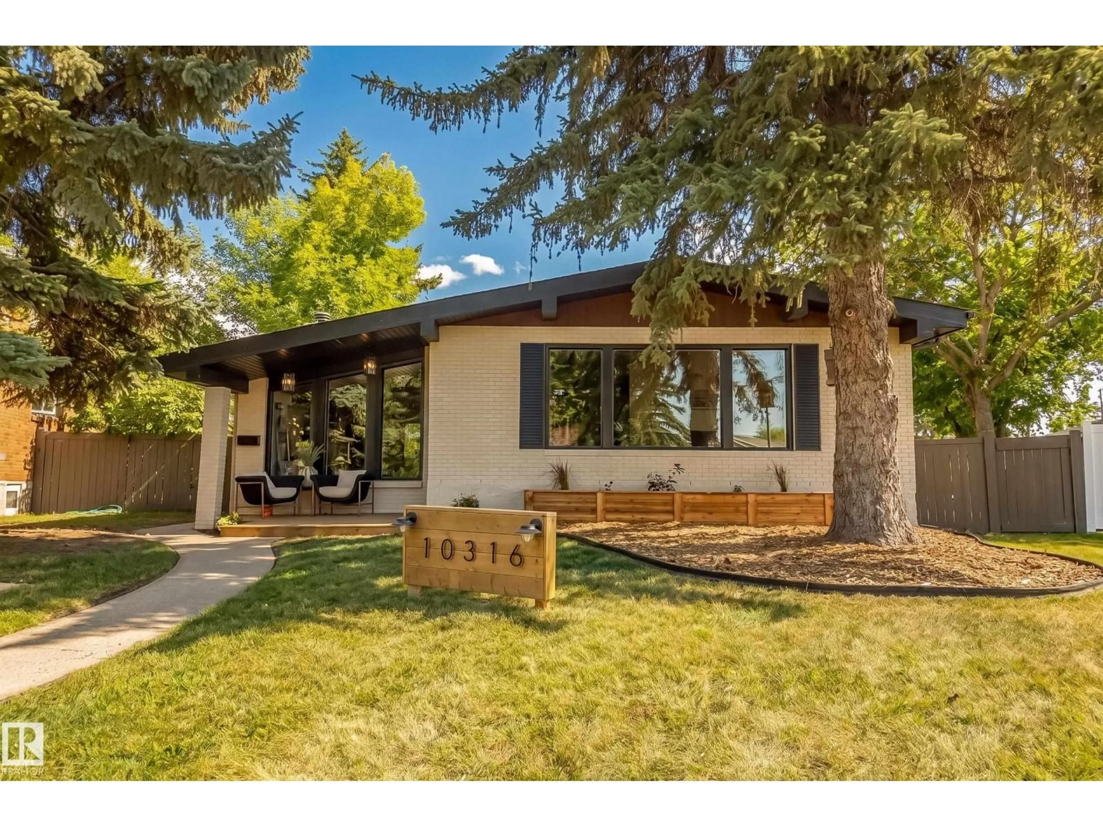 Unknown for 10316 42 ST, Edmonton Alberta T6A1T5