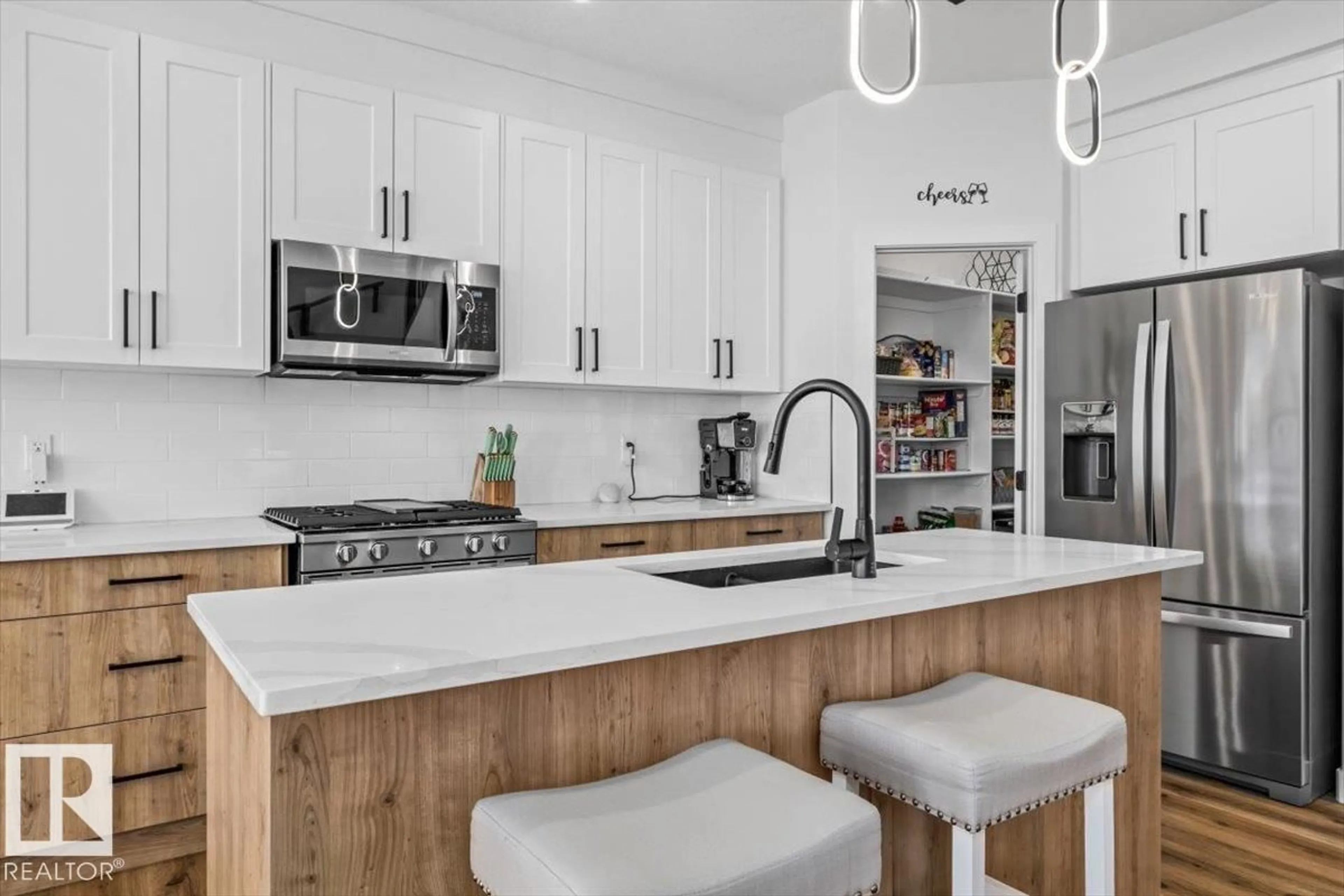 Open concept kitchen, ceramic/tile floor for 287 SAVOY CR, Sherwood Park Alberta T8H2Y4