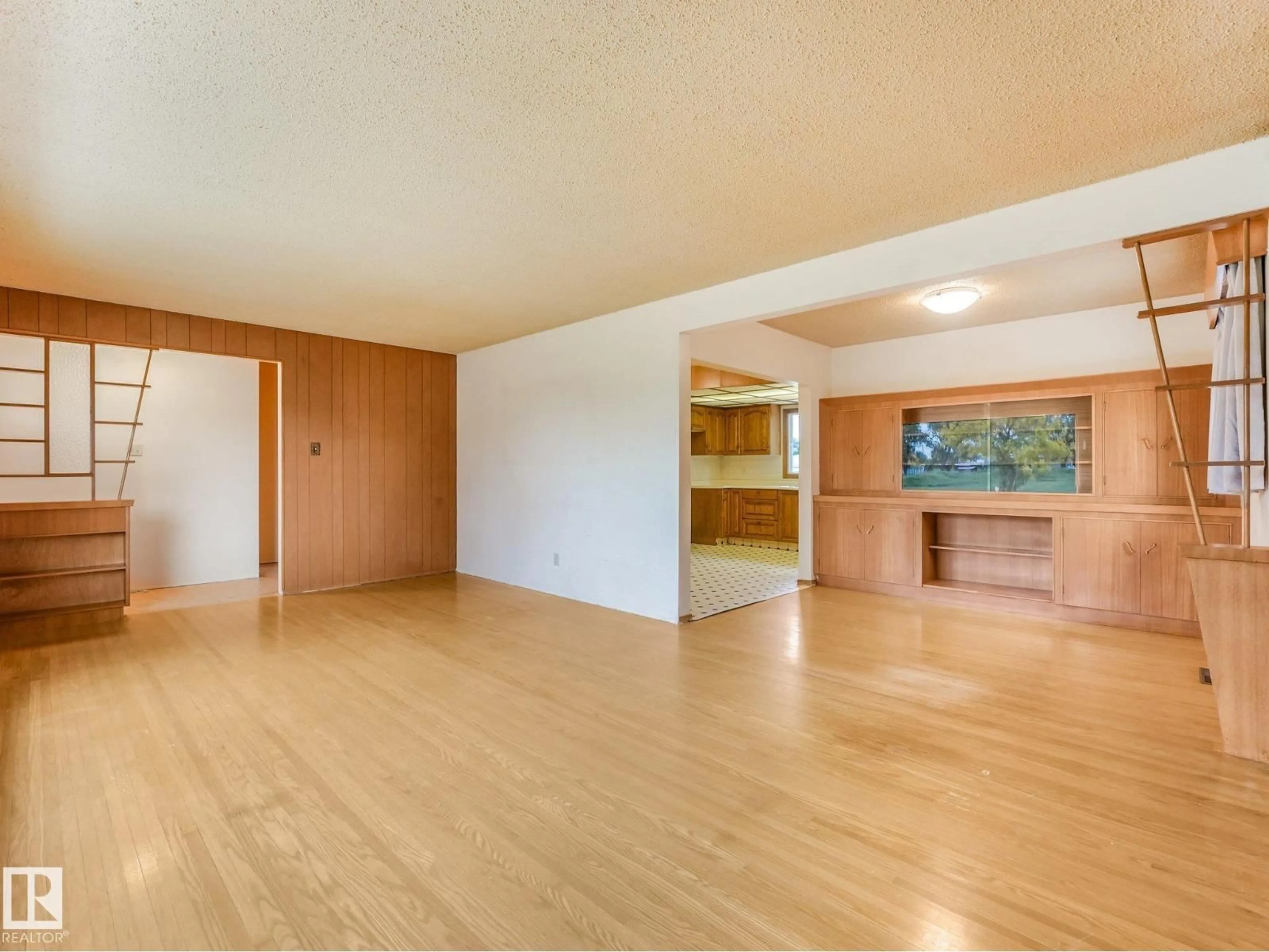 Unknown for 5904 94 AV, Edmonton Alberta T6B0X8