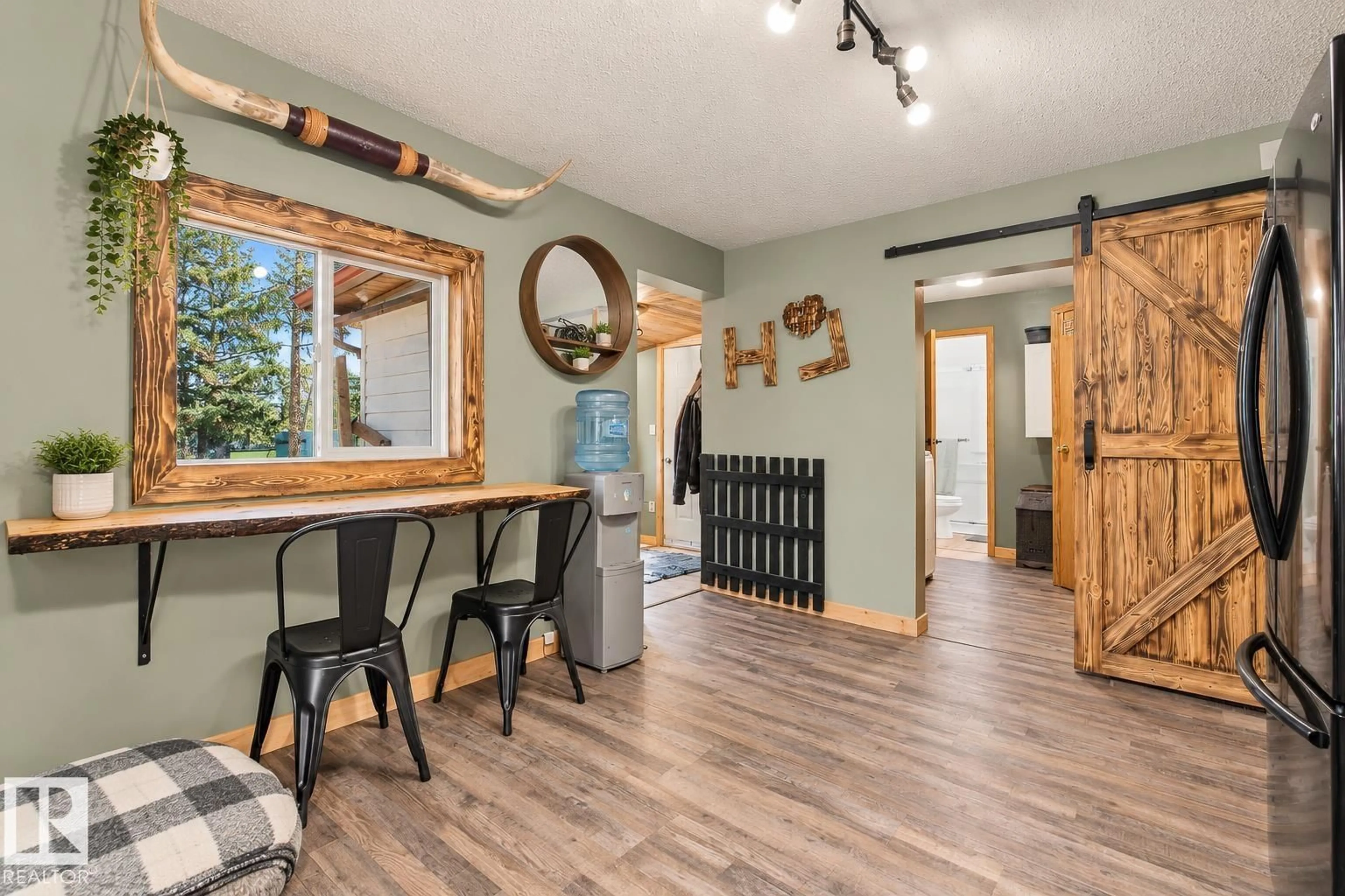 Indoor entryway for 62202 RR 444, Rural Bonnyville M.D. Alberta T0A1H0