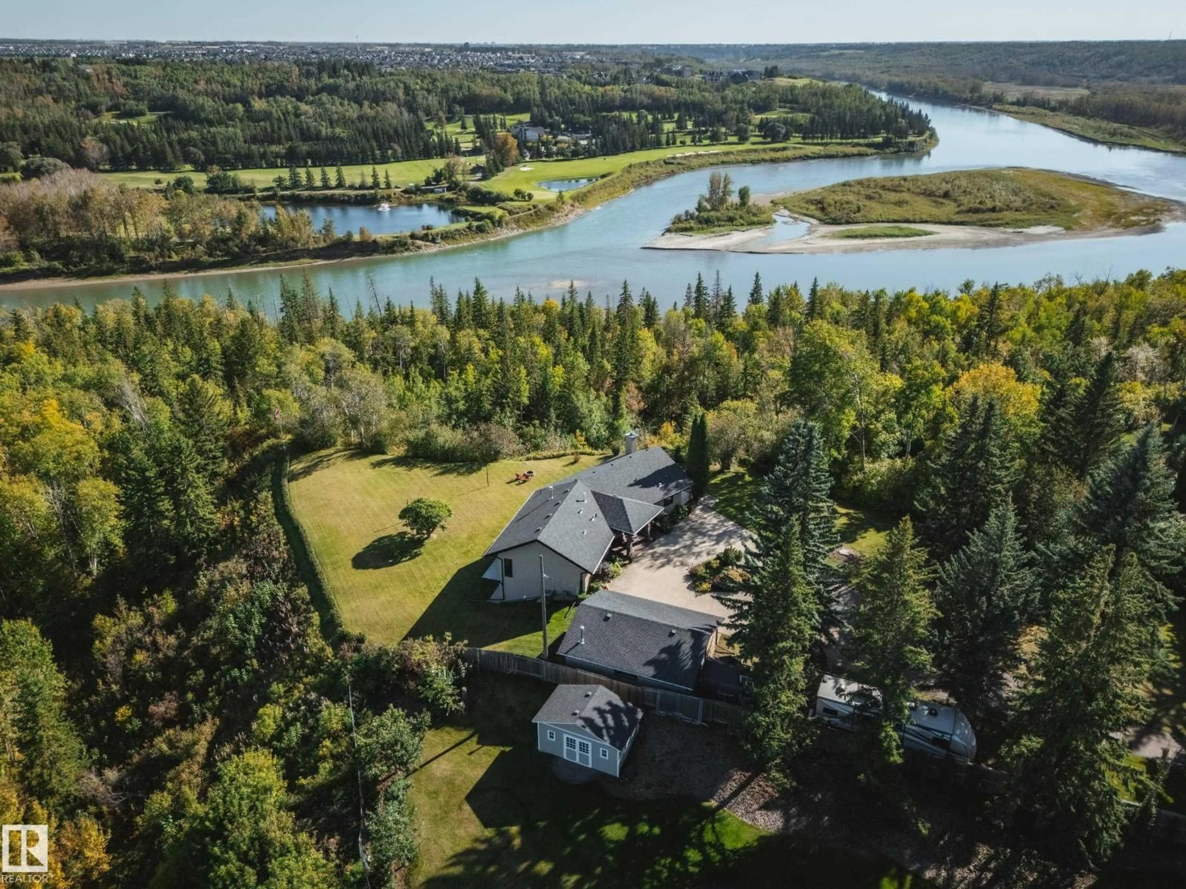 A pic from outside/outdoor area/front of a property/back of a property/a pic from drone, water/lake/river/ocean view for 240 GRANDISLE PT, Edmonton Alberta T6M2P1