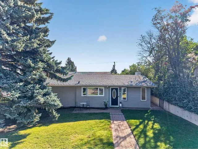 23 CLEARWATER, Devon 3