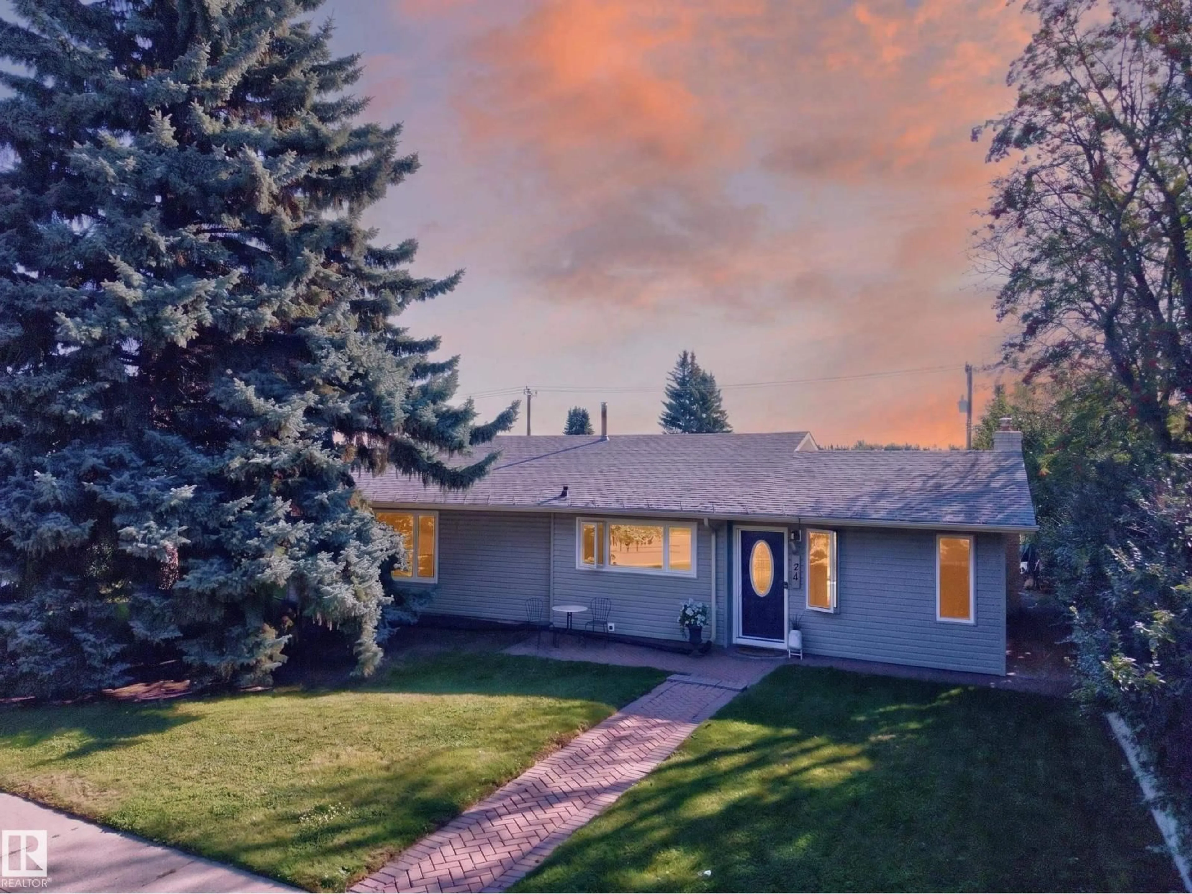 Home with vinyl exterior material, street for 23 CLEARWATER, Devon Alberta T9G1C8