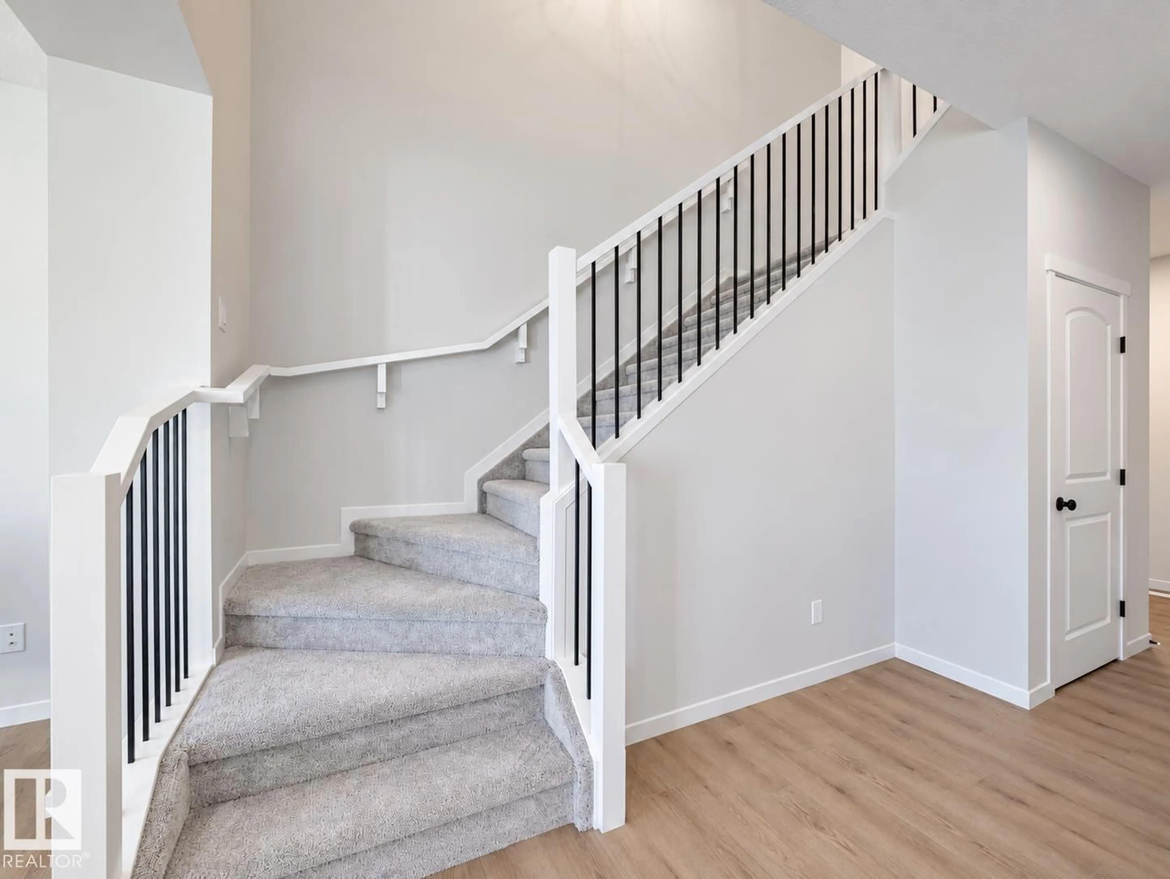 Stairs for 20727 24 AV, Edmonton Alberta T6M2C4