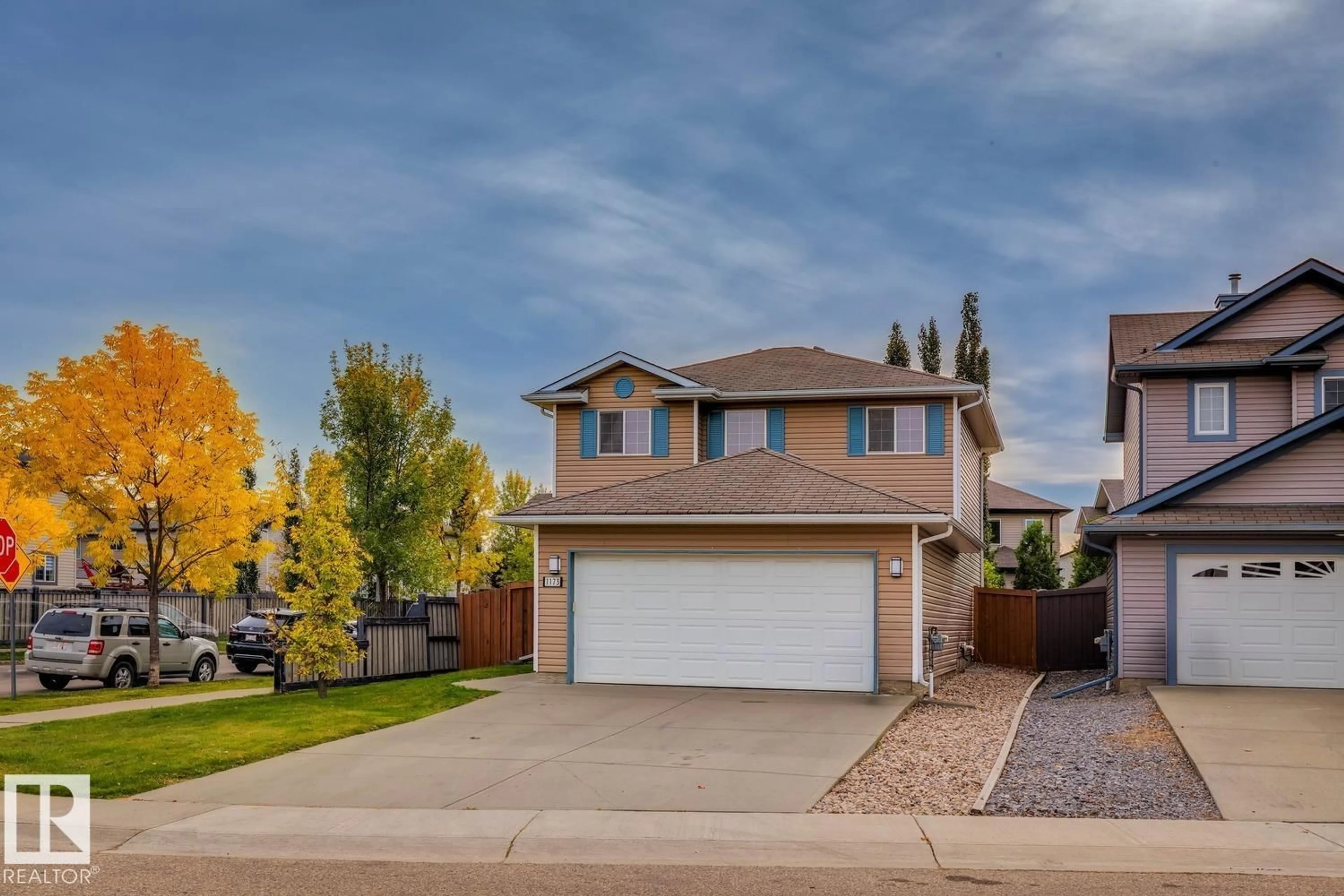 Home with vinyl exterior material, street for 1173 WESTERRA LI, Stony Plain Alberta T7Z2Z4