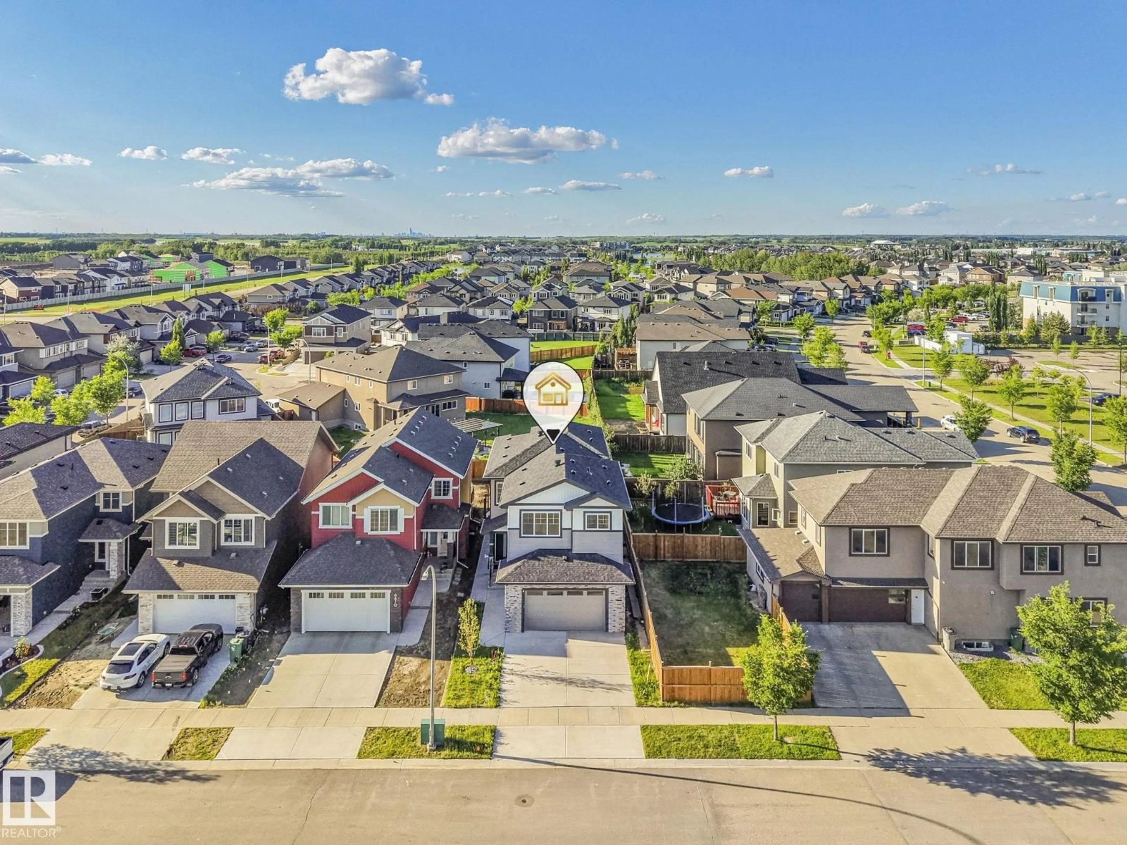 A pic from outside/outdoor area/front of a property/back of a property/a pic from drone, street for 6608 51 AV, Beaumont Alberta T4X2A3