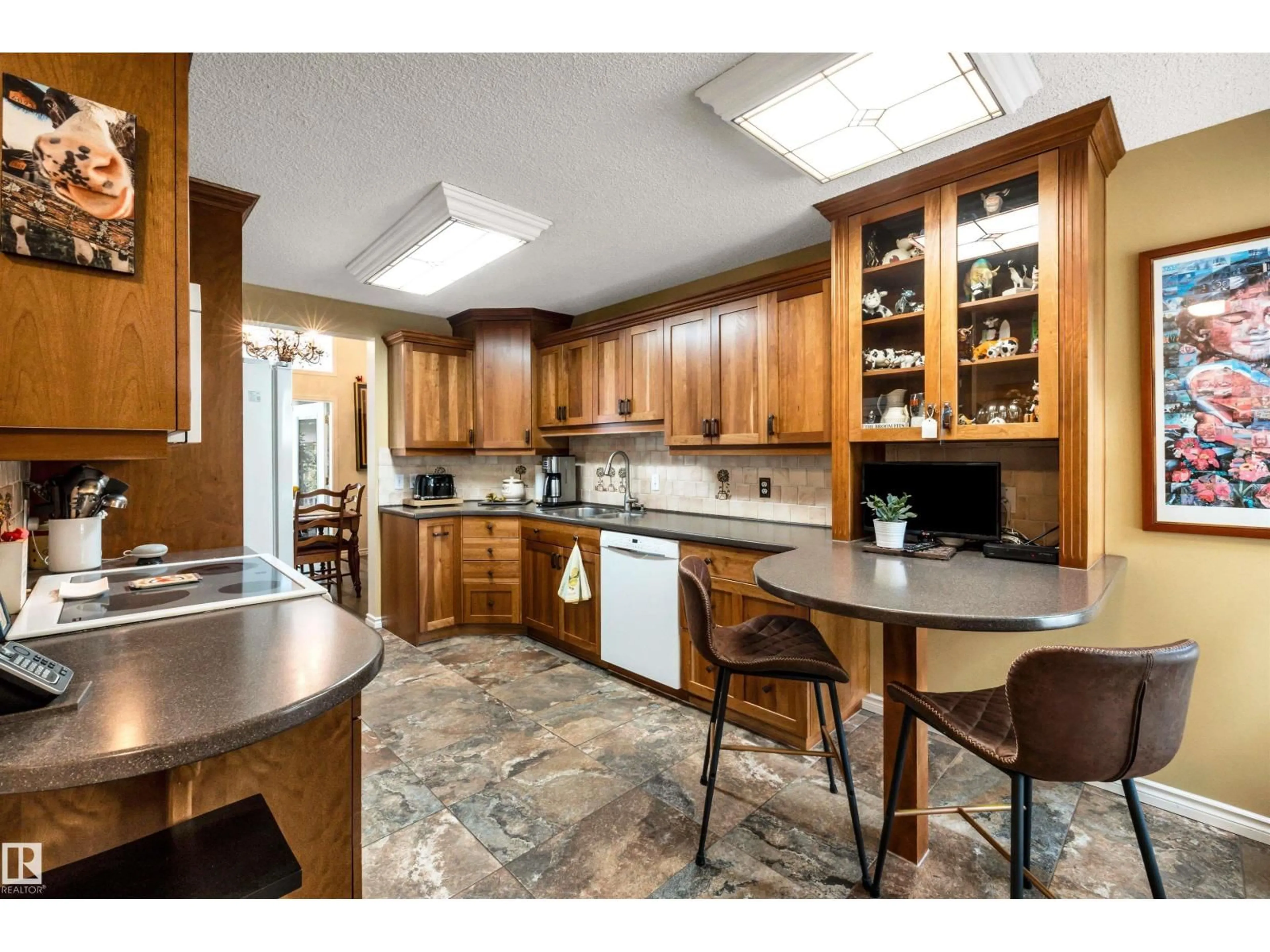 Open concept kitchen, ceramic/tile floor for 3 - 32 POIRIER AV, St. Albert Alberta T8N6M6
