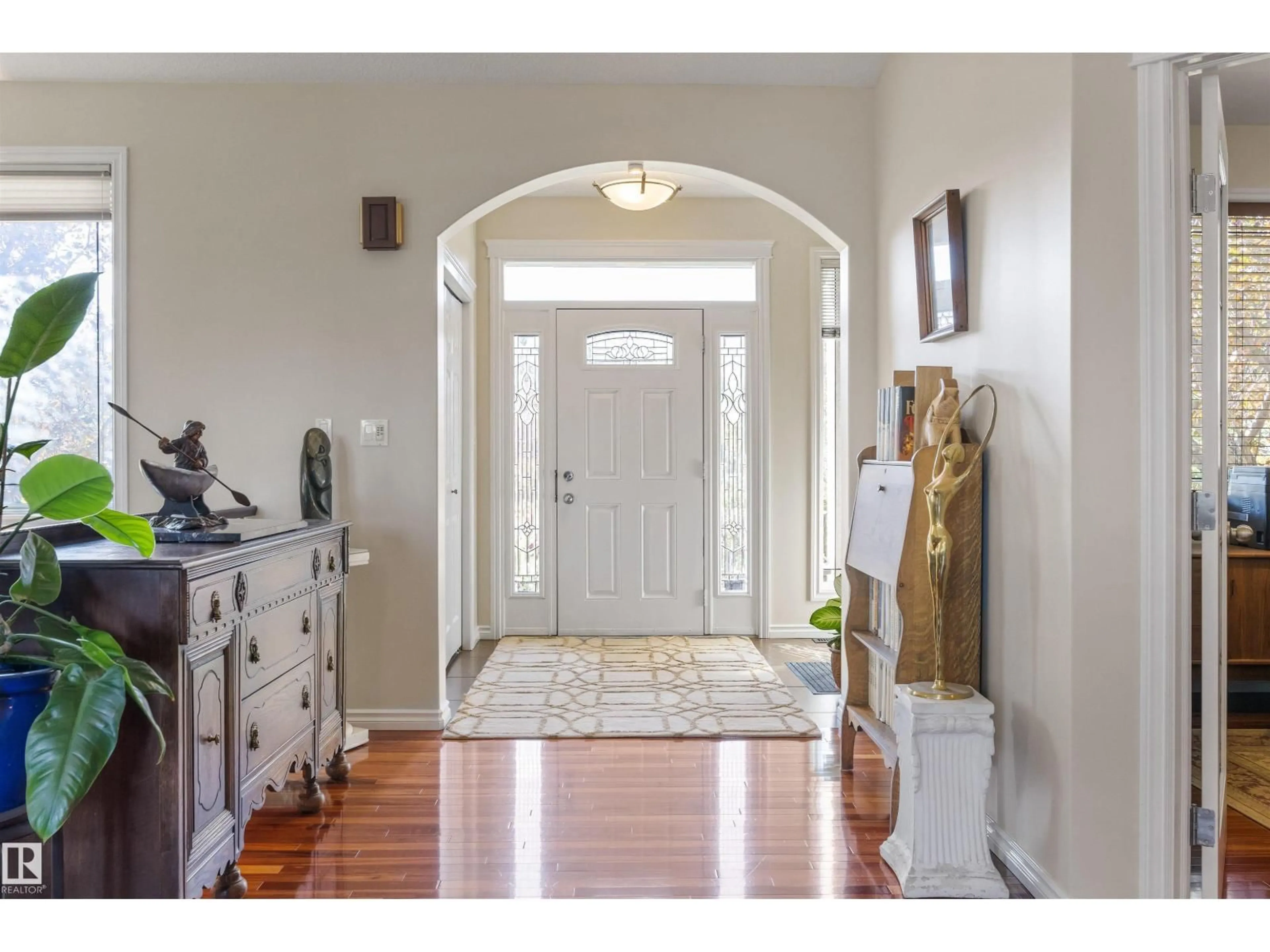 Indoor entryway for 54418 - 238 RGE ROAD 251, Rural Sturgeon County Alberta T8T0C7
