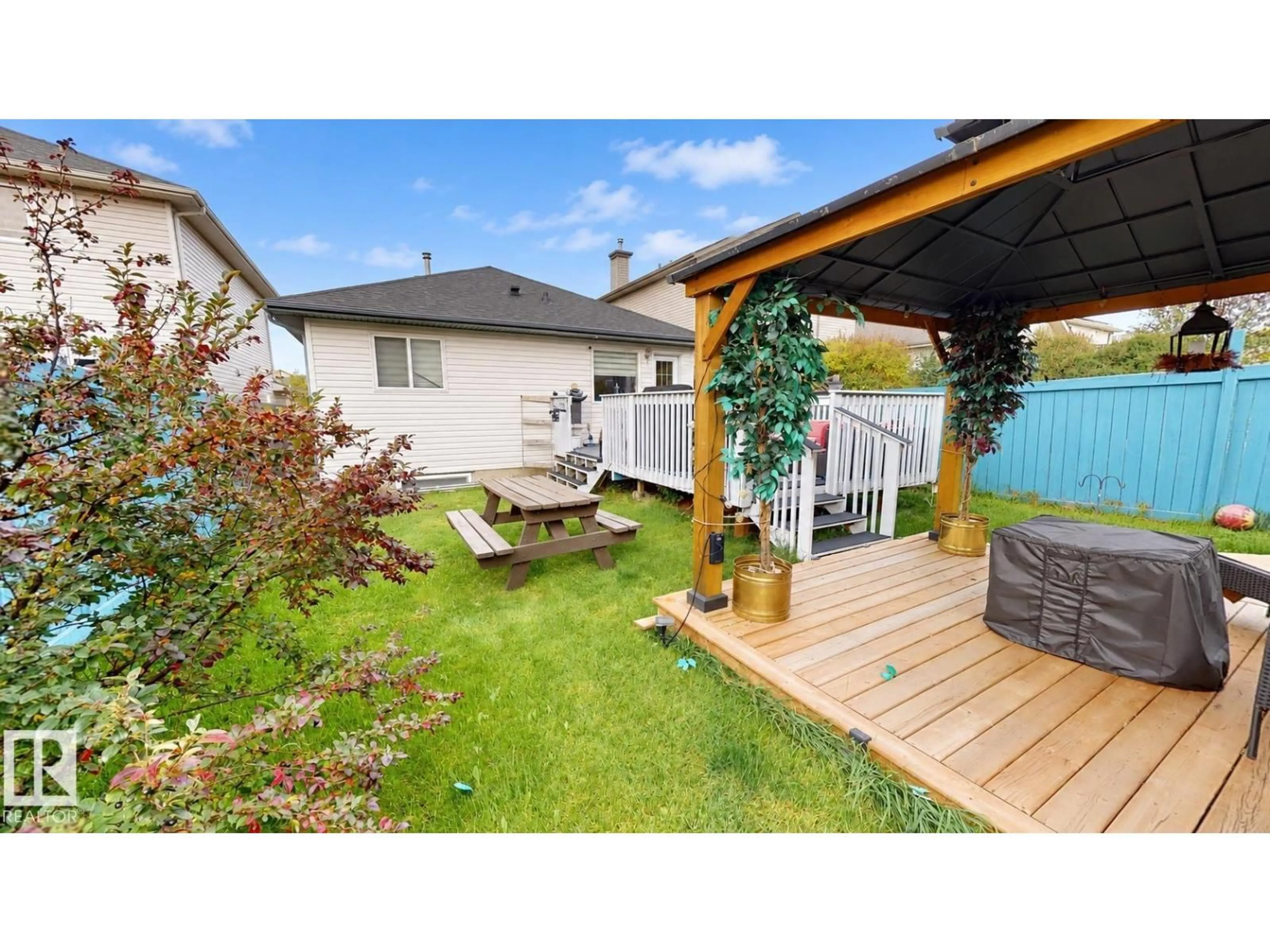 Patio, street for NW - 15135 43 ST, Edmonton Alberta T5Y3B3