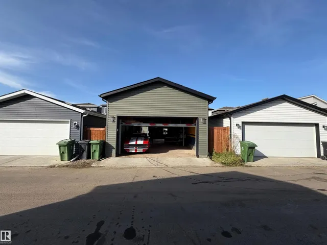 595 MEADOWVIEW DR, Fort Saskatchewan 2
