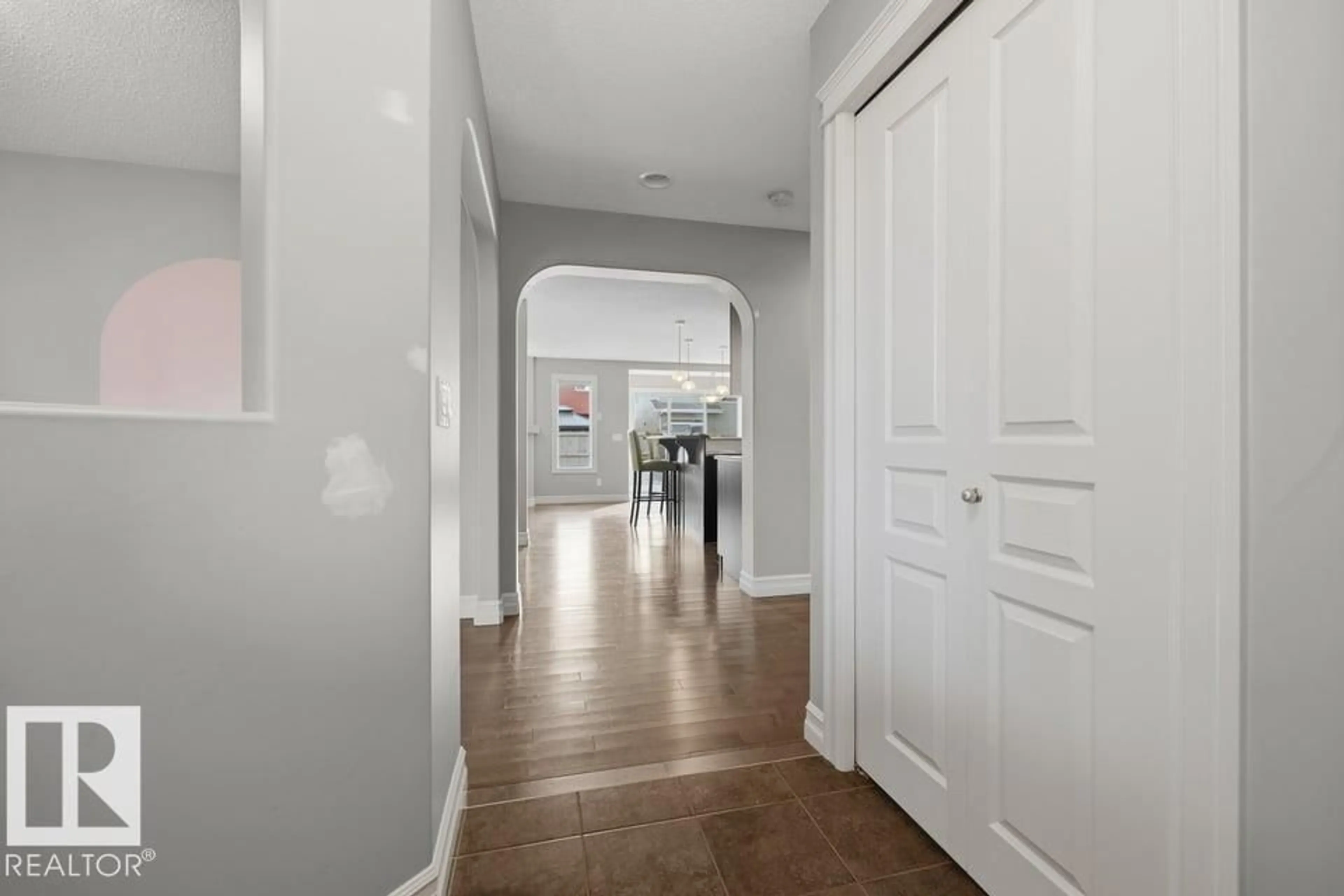 Indoor entryway for 4413 CRABAPPLE LD, Edmonton Alberta T6X0X8