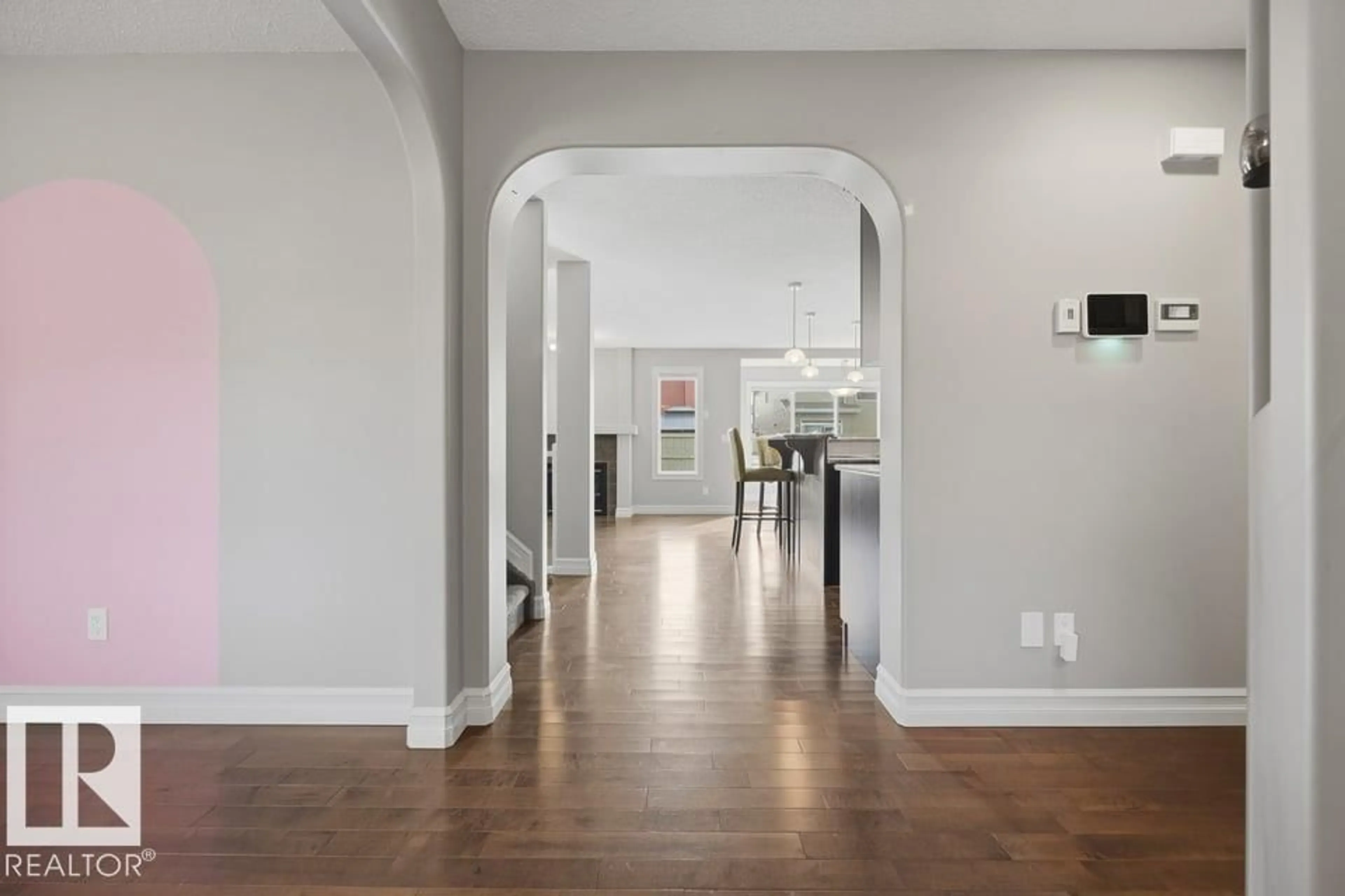 Indoor entryway for 4413 CRABAPPLE LD, Edmonton Alberta T6X0X8