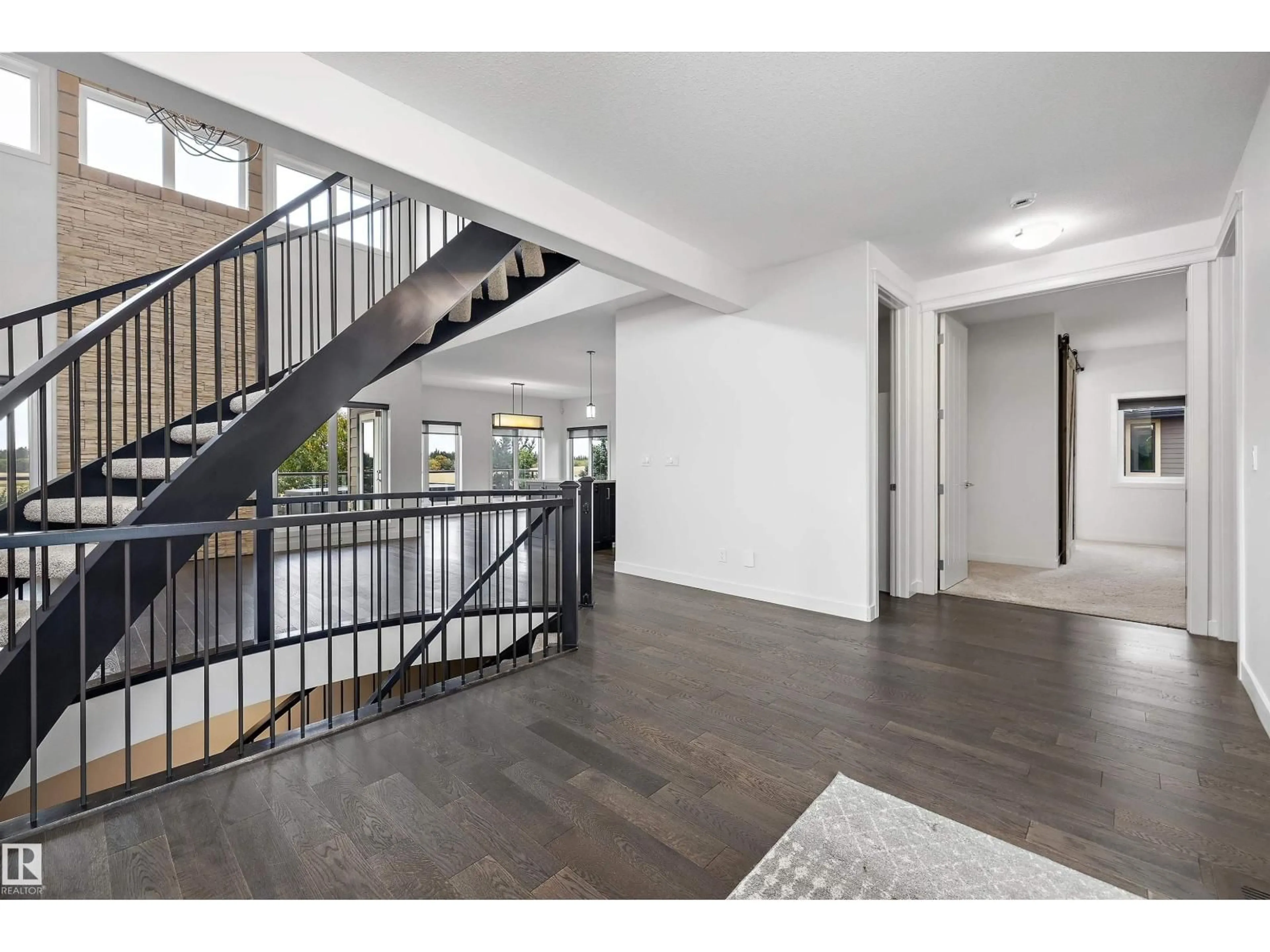 Indoor entryway for 207 - 54302 RGE ROAD 250, Rural Sturgeon County Alberta T8T0C9