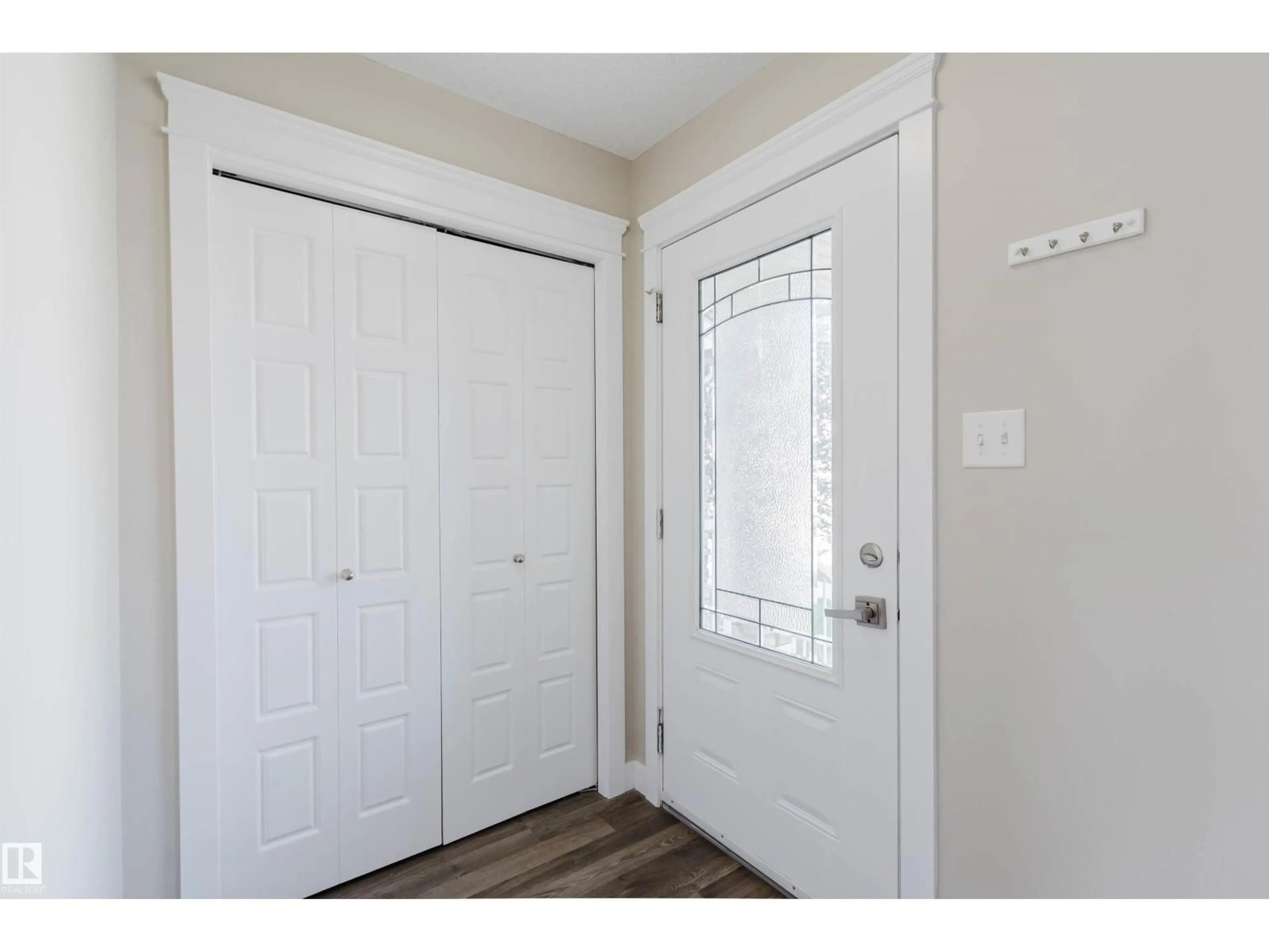 Indoor entryway for 12281 173A AV, Edmonton Alberta T5X0J8