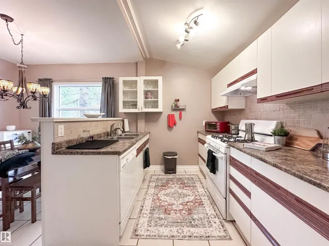 11825 80 ST, Edmonton 5