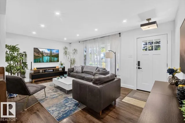 10951 62 AV, Edmonton 3