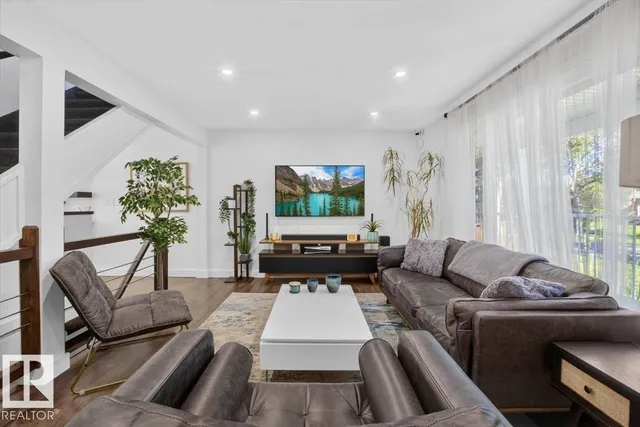 10951 62 AV, Edmonton 4