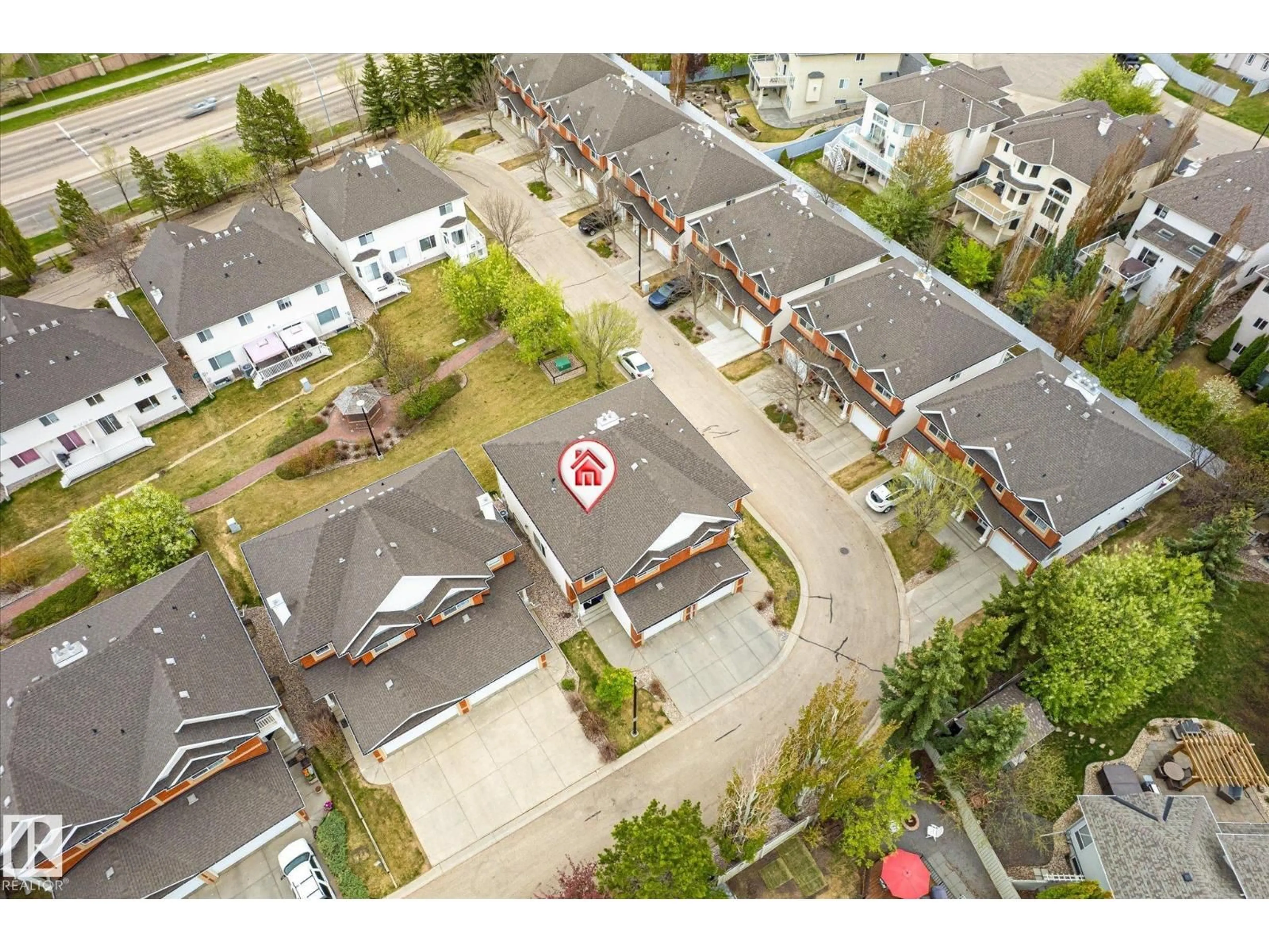 A pic from outside/outdoor area/front of a property/back of a property/a pic from drone, street for 2550 RABBIT HILL RD, Edmonton Alberta T6R2Y9