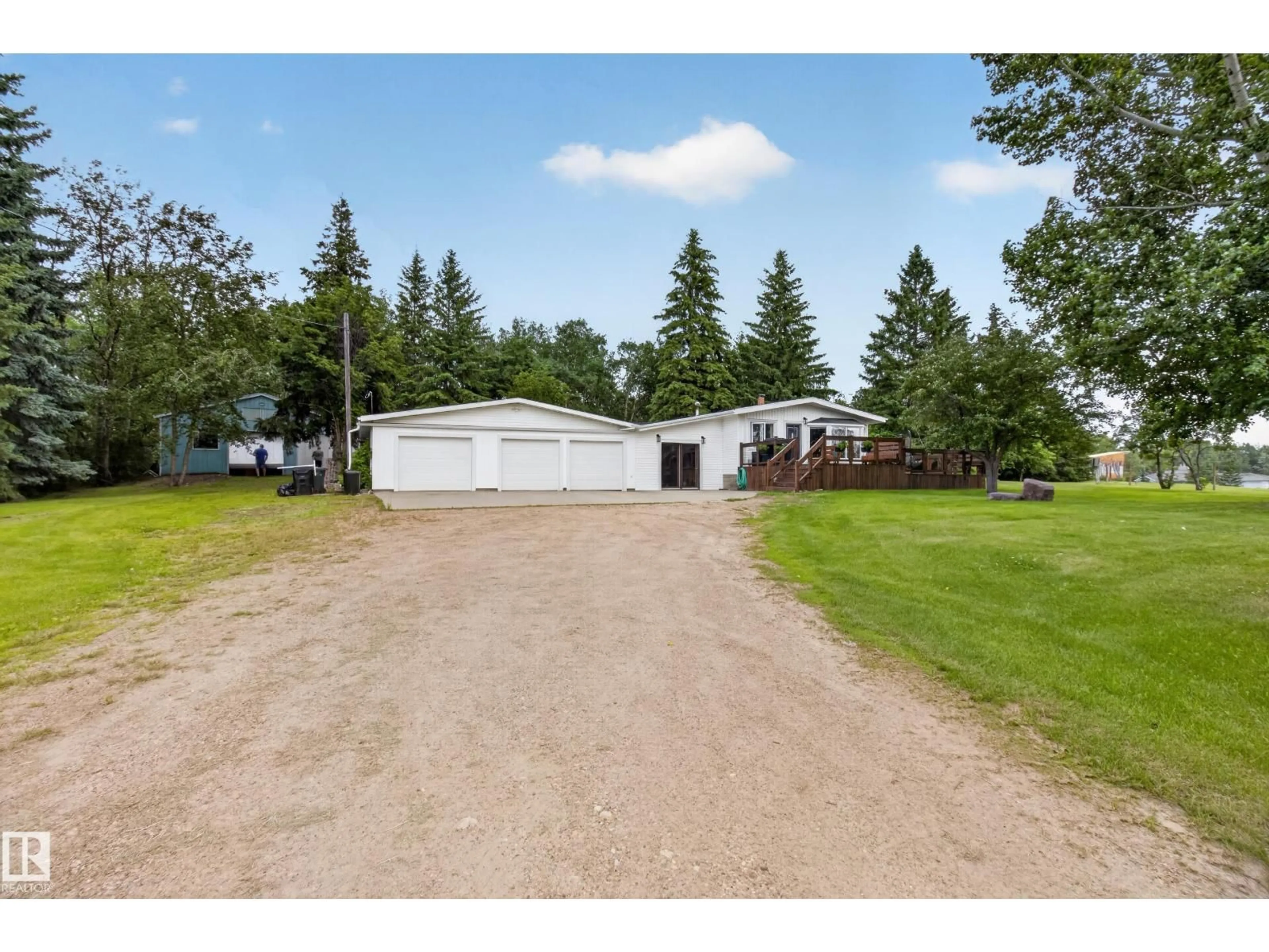A pic from outside/outdoor area/front of a property/back of a property/a pic from drone, street for 51149 RGE ROAD 231, Rural Strathcona County Alberta T8B1K5