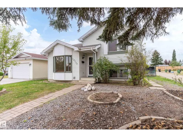 18739 72 AV, Edmonton 2