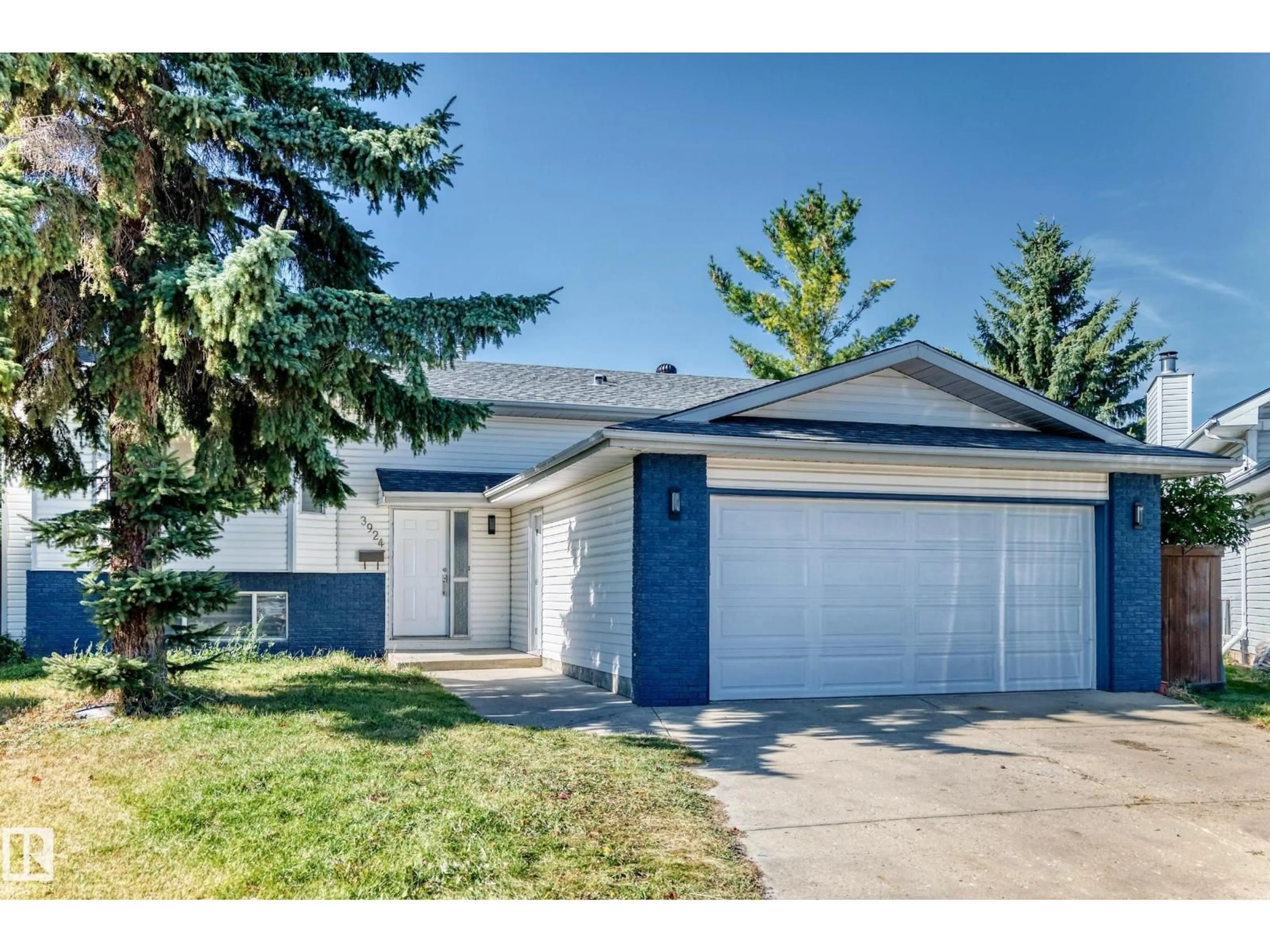 Home with vinyl exterior material, street for 3924 26A AV, Edmonton Alberta T6L6G2