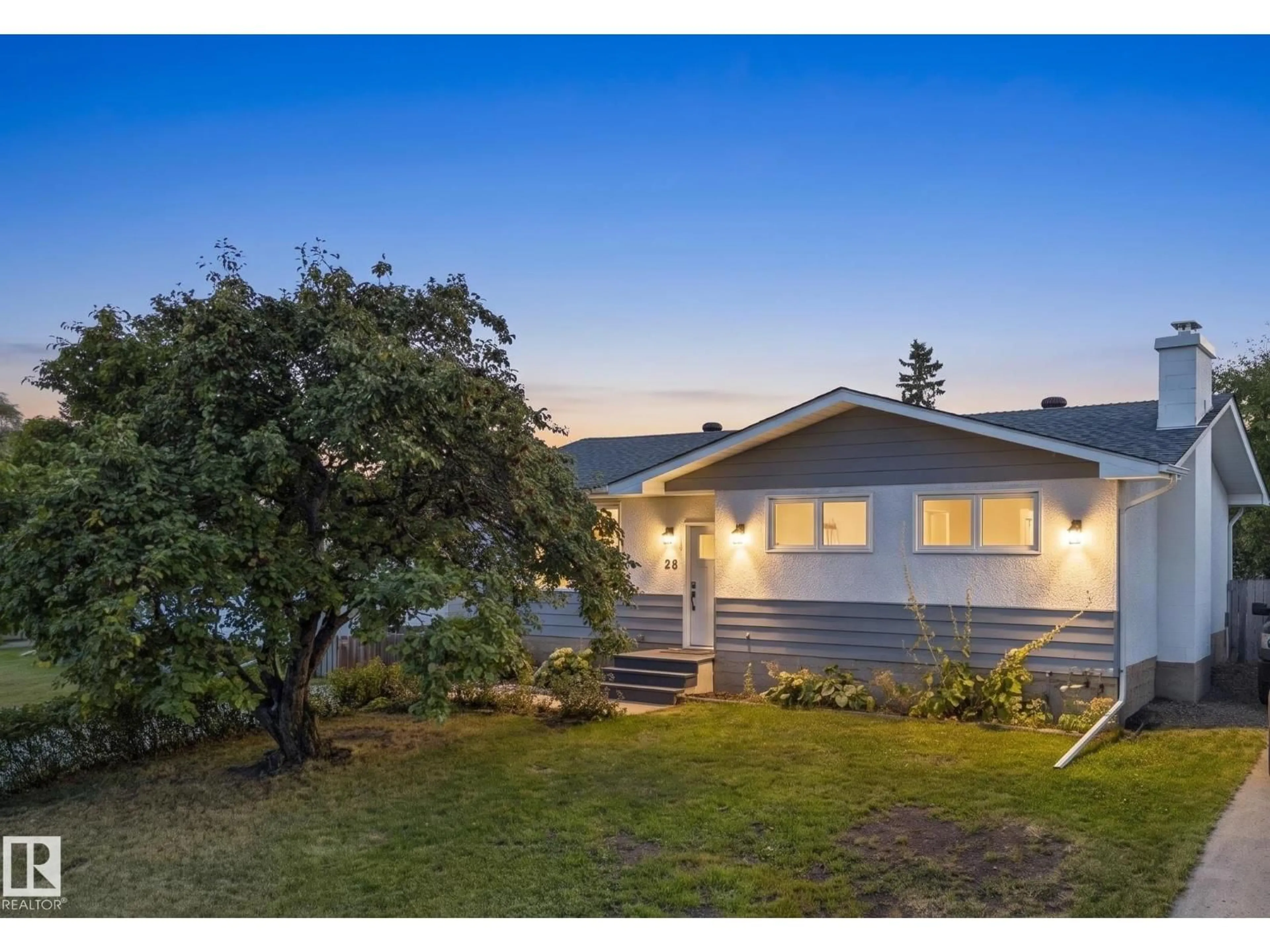 A pic from outside/outdoor area/front of a property/back of a property/a pic from drone, unknown for 25 MILBURN CR, Sherwood Park Alberta T8A0T9