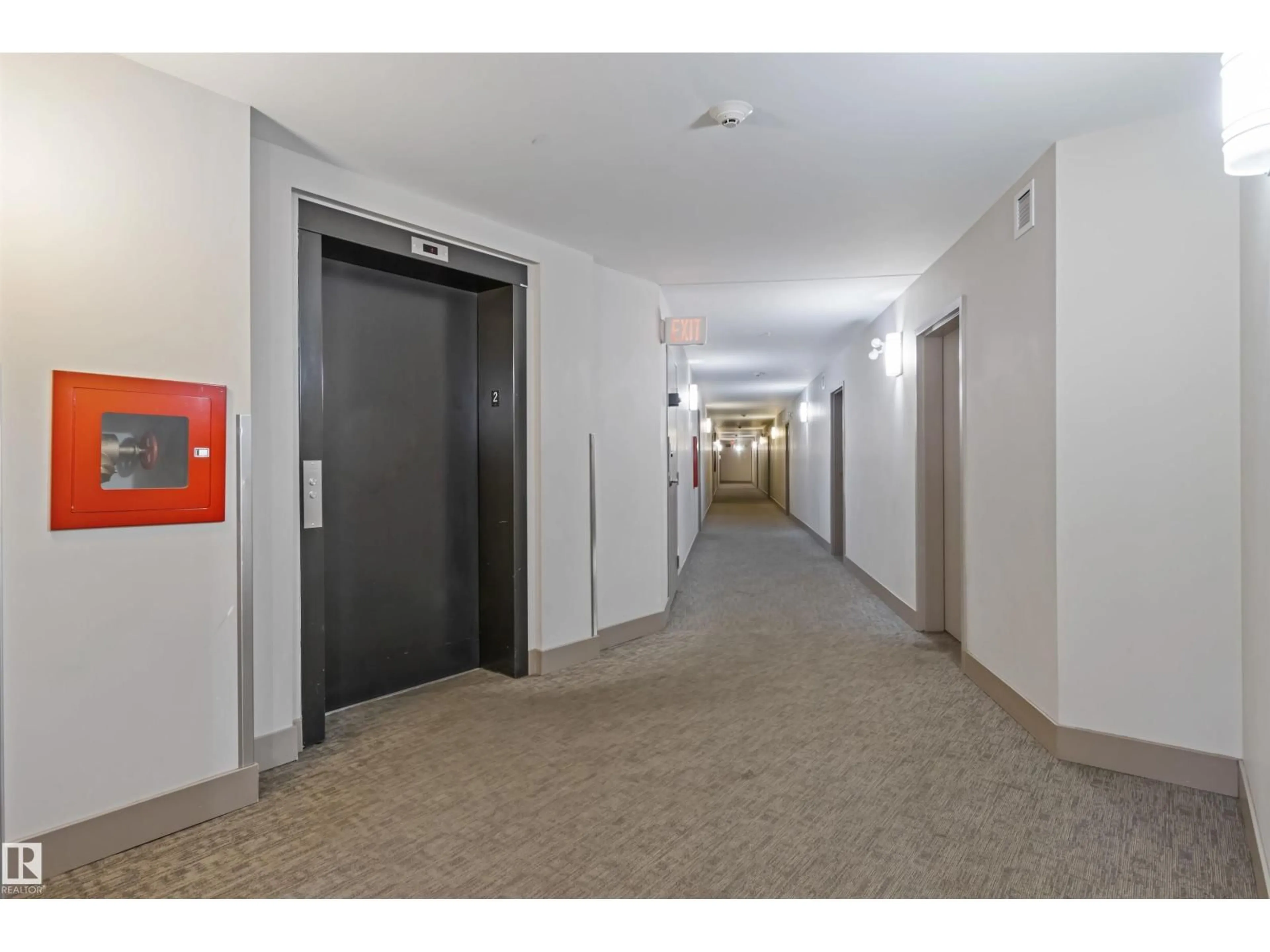 Indoor foyer for #210 - 10611 117 ST, Edmonton Alberta T5H0G6