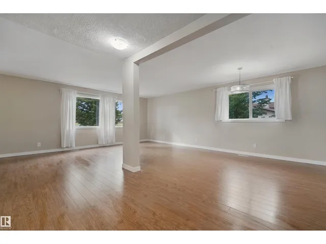 13420 117 AV, Edmonton 5