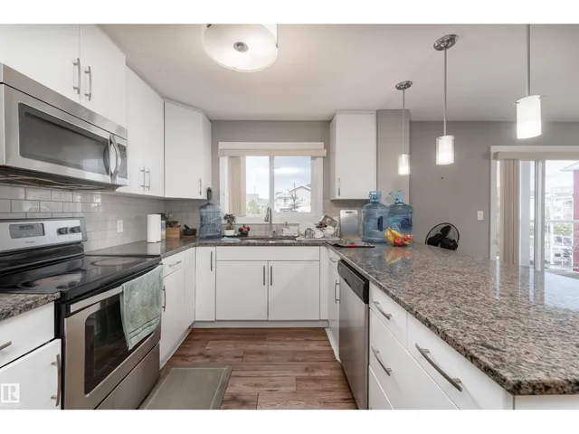 #302 - 2229 44 AV NW, Edmonton 4