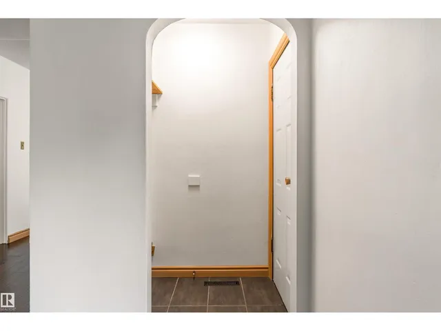 11230 75 AV, Edmonton 3