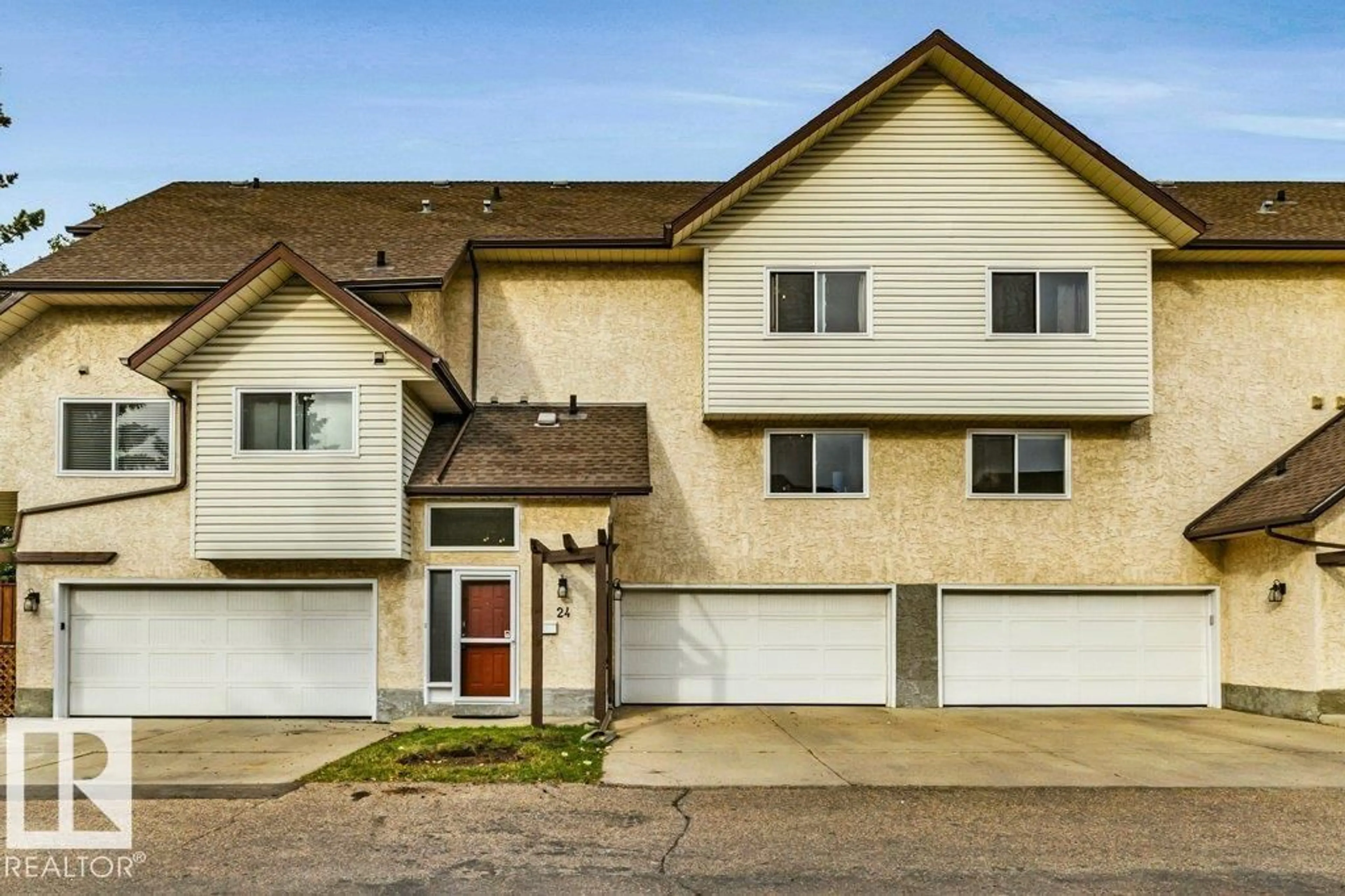 Home with vinyl exterior material, street for #24 - 3811 85 ST, Edmonton Alberta T6K4C7