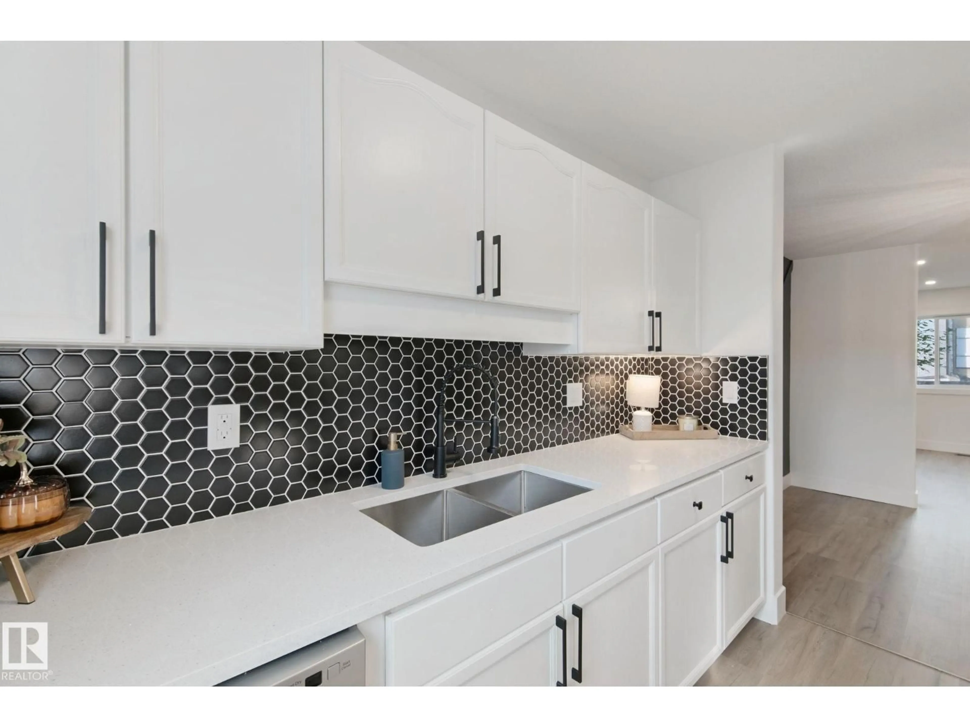 Standard kitchen, ceramic/tile floor for #30 - 14803 34 ST NW, Edmonton Alberta T5Y2L3