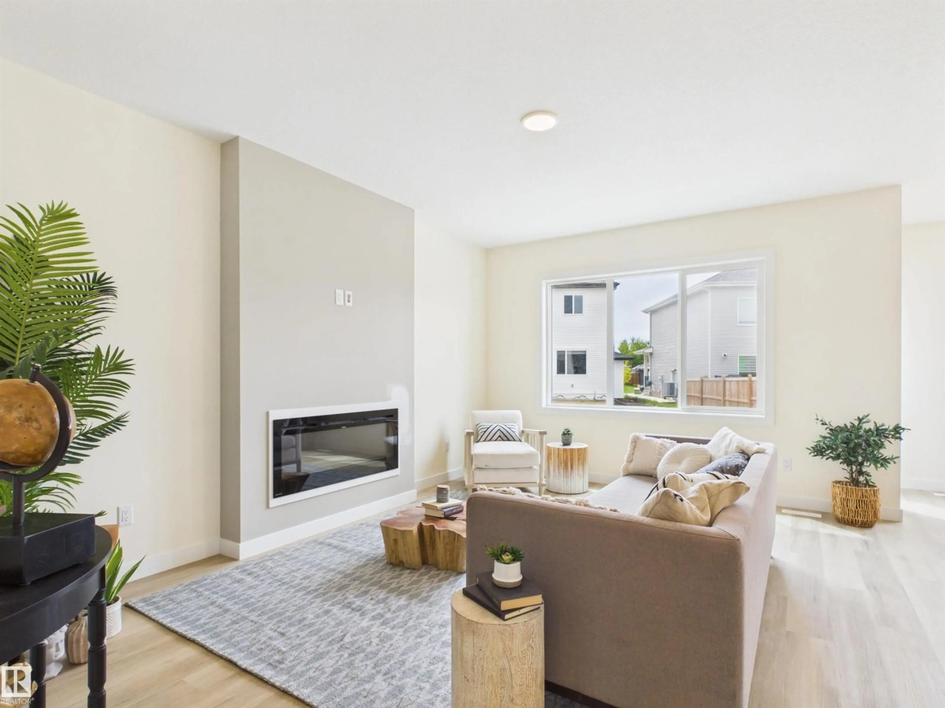 Living room with furniture, unknown for 223 RAVINE DR, Devon Alberta T9G0M2