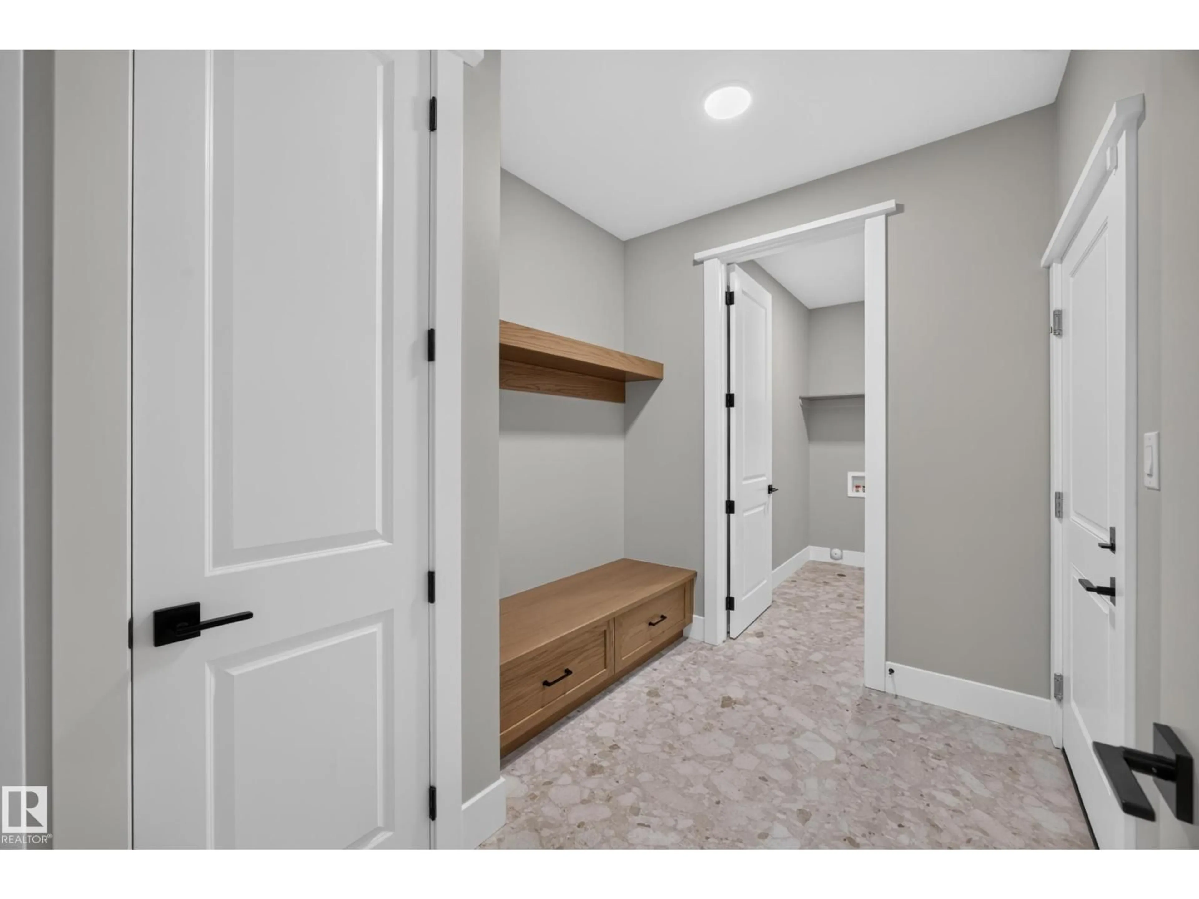 Storage room or clothes room or walk-in closet for 209 HAMPSHIRE, Sherwood Park Alberta T8B0C7