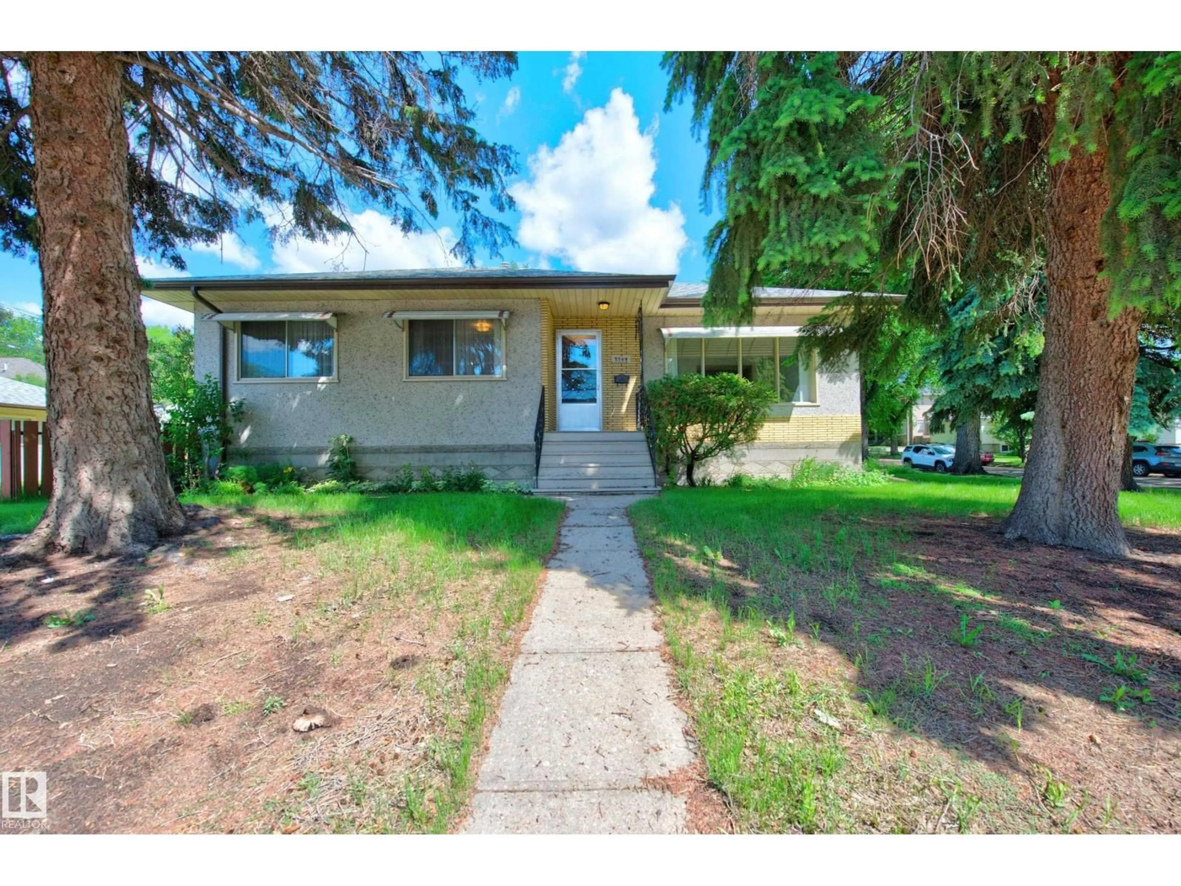 Unknown for 7704 104 AV, Edmonton Alberta T6A0Y3