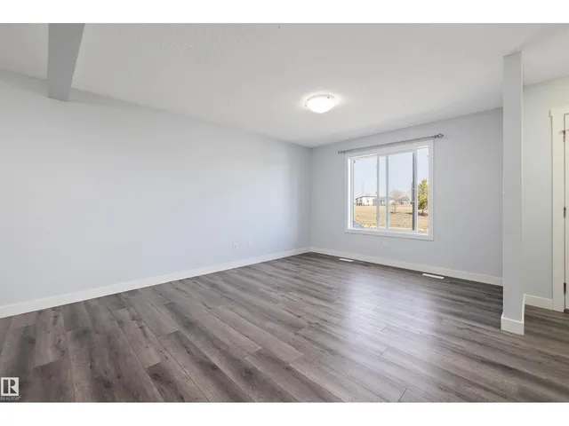 2611 14 AV, Edmonton 4