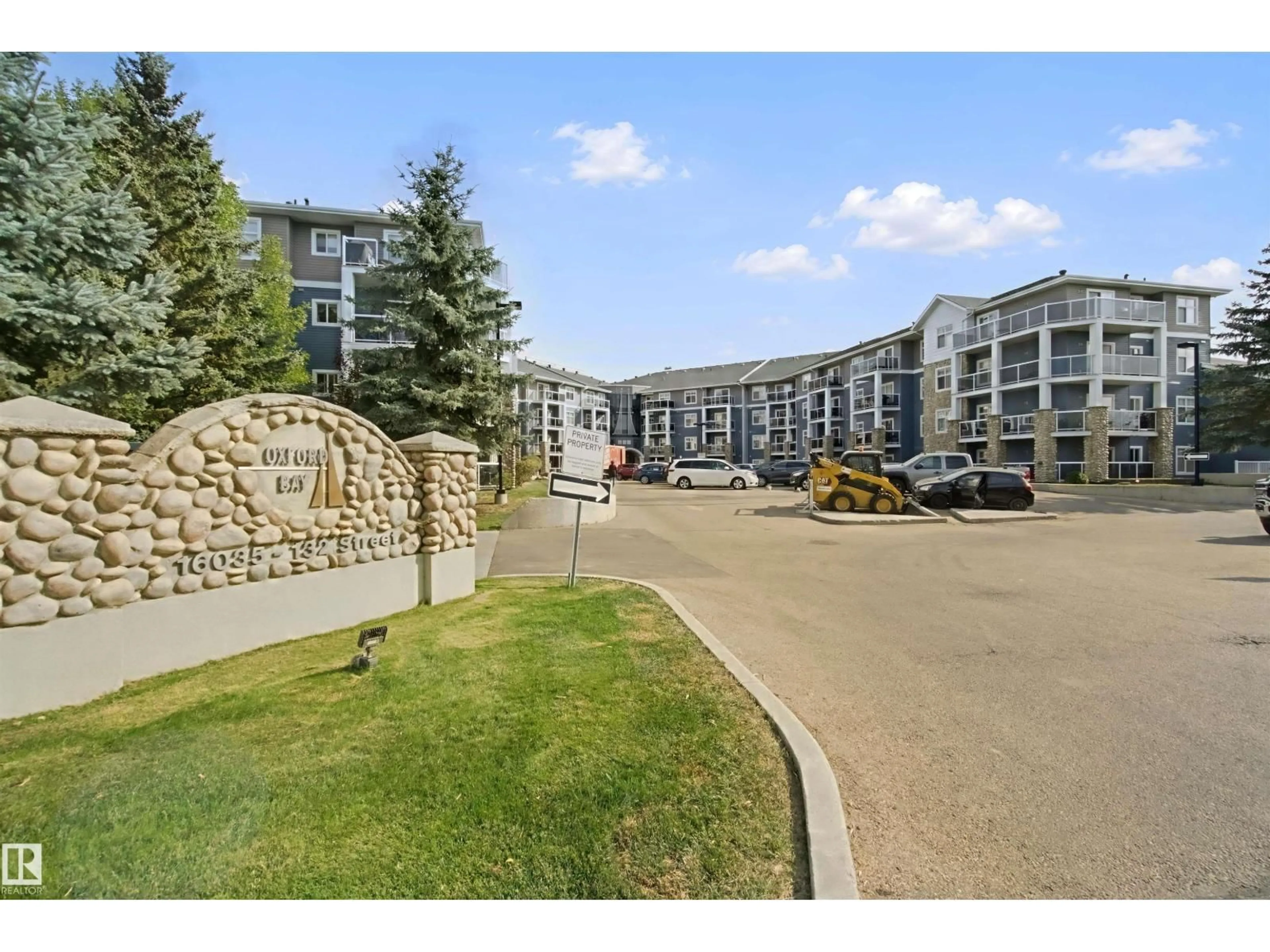 A pic from outside/outdoor area/front of a property/back of a property/a pic from drone, unknown for 208 - 16035 132 ST, Edmonton Alberta T6V0B4