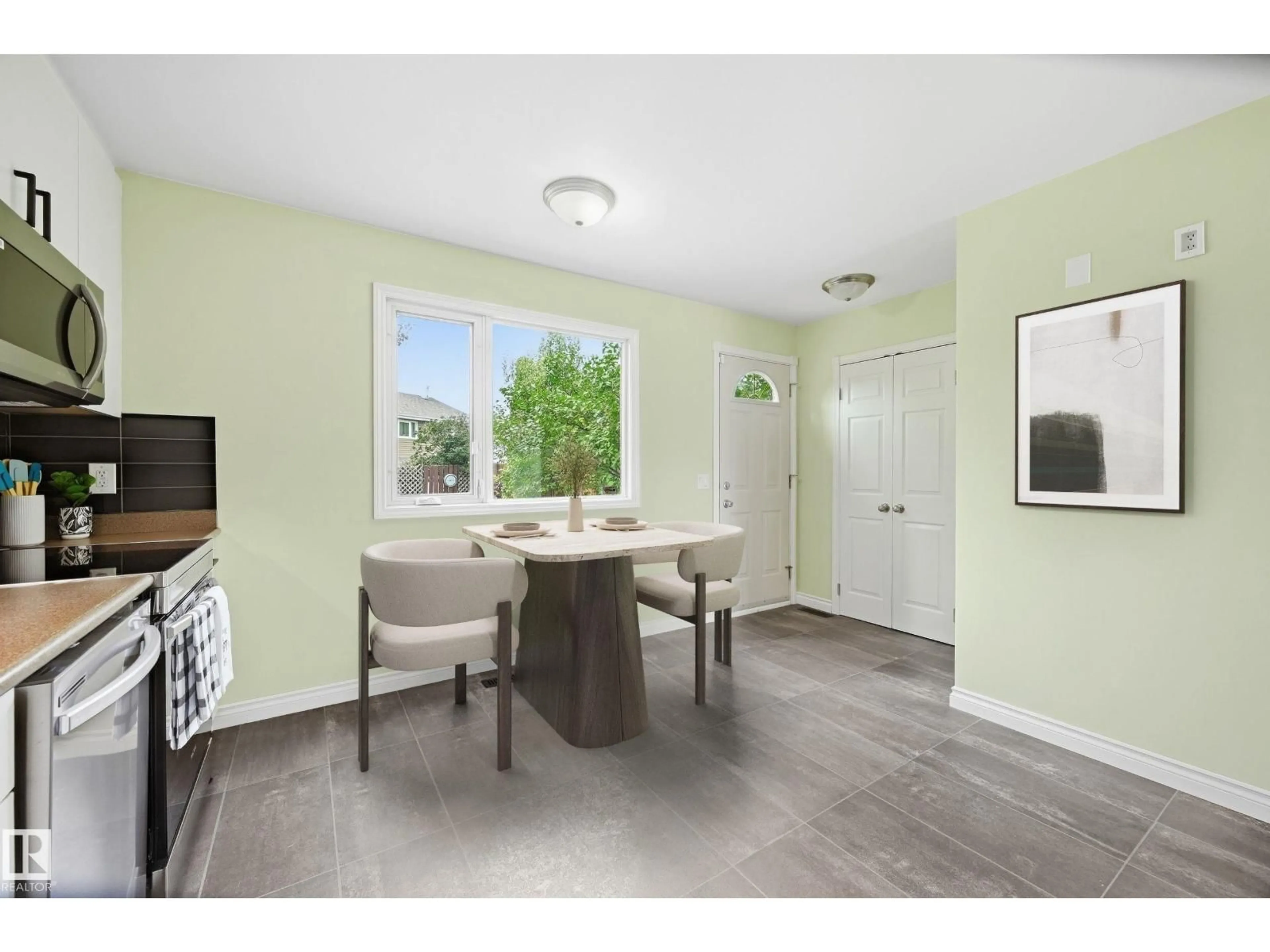Dining room, unknown for 3220 44A ST, Edmonton Alberta T6L4W9