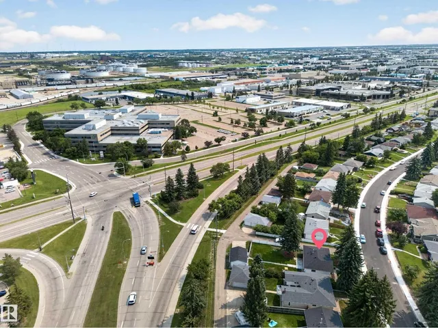 NW - 5204 97A AV, Edmonton 5