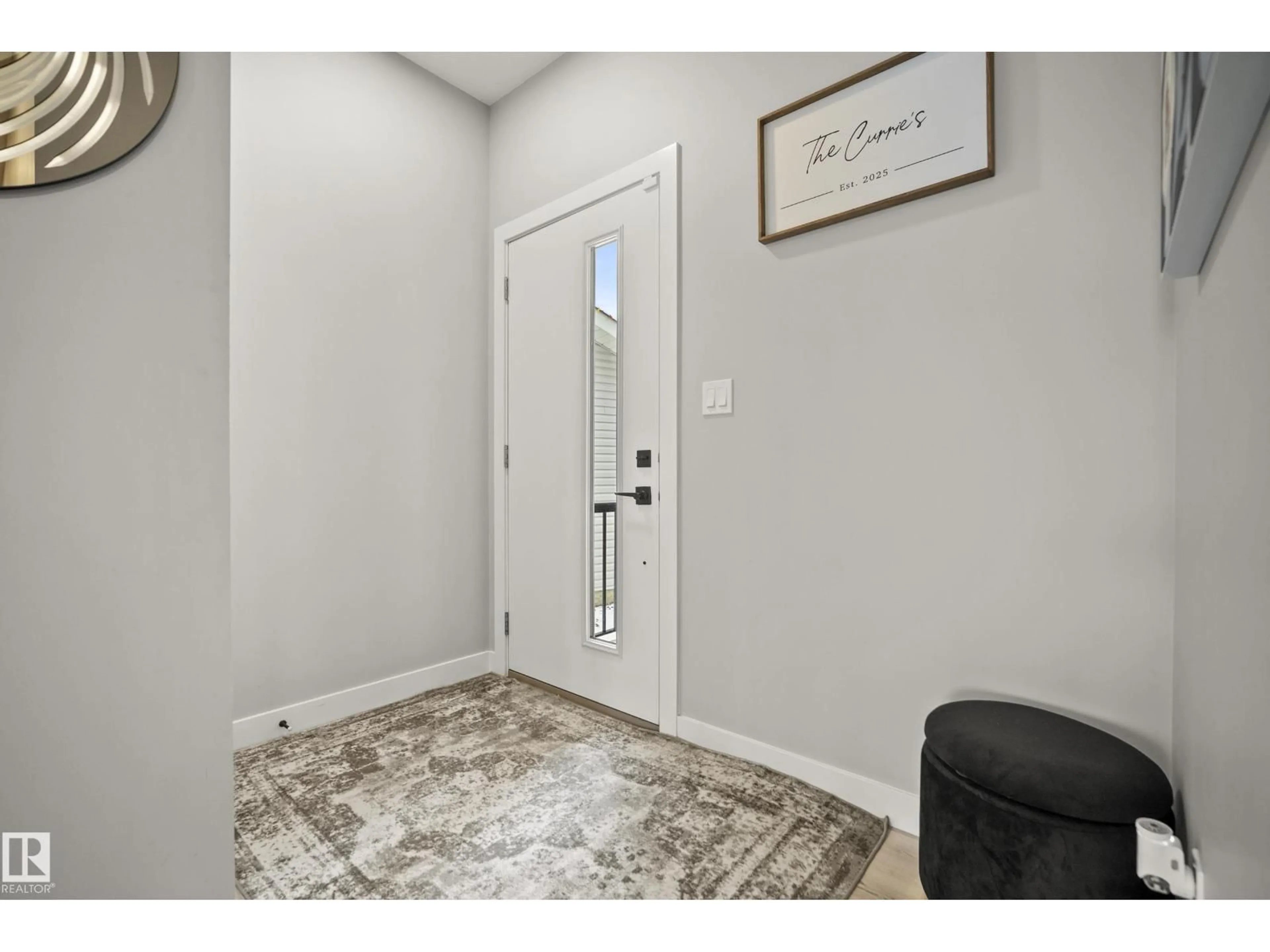 Indoor entryway for 20 ROBERTS CL, Leduc Alberta T9E1K9