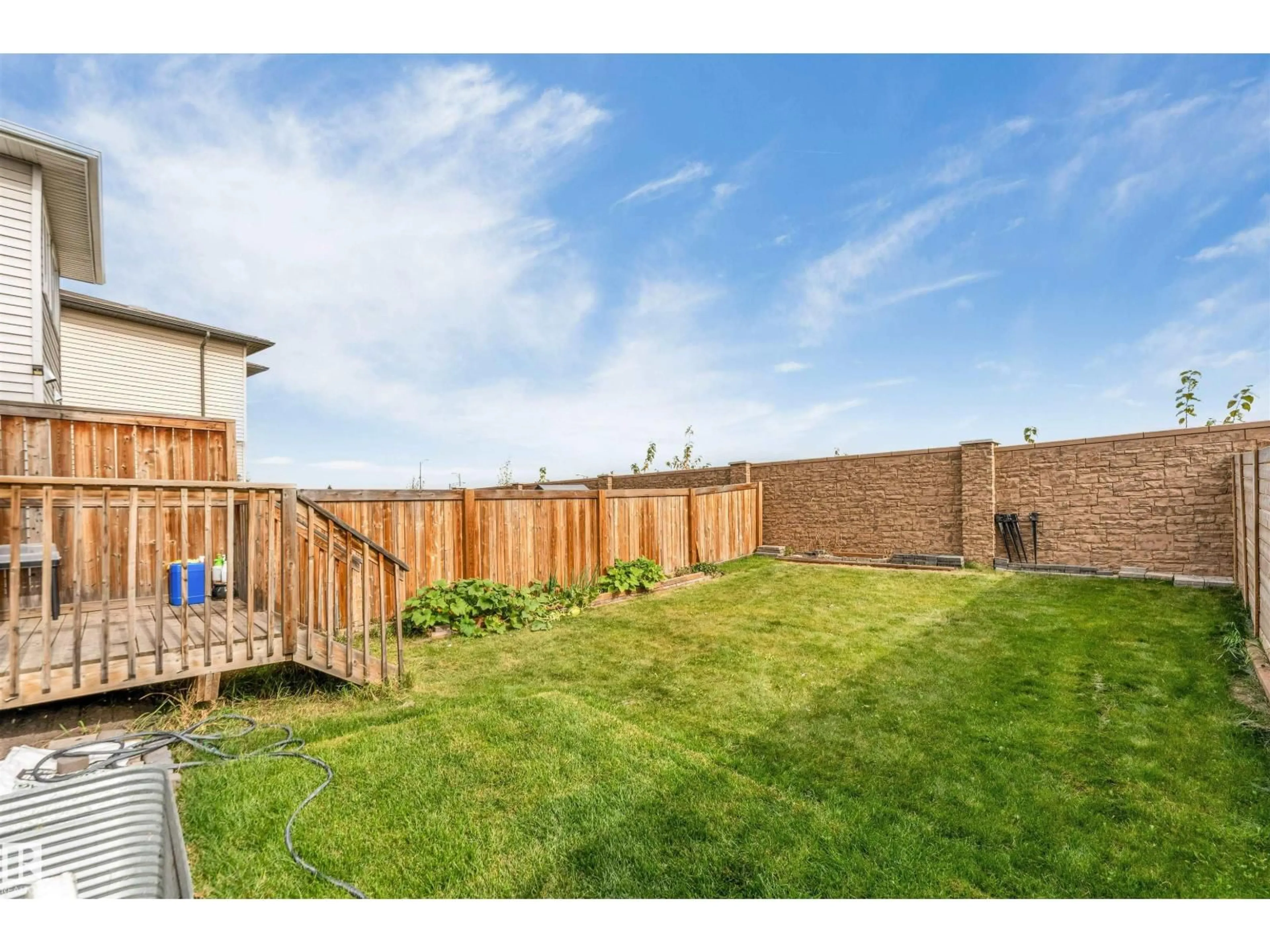 Patio, unknown for 2296 CASEY CR, Edmonton Alberta T6W3M8