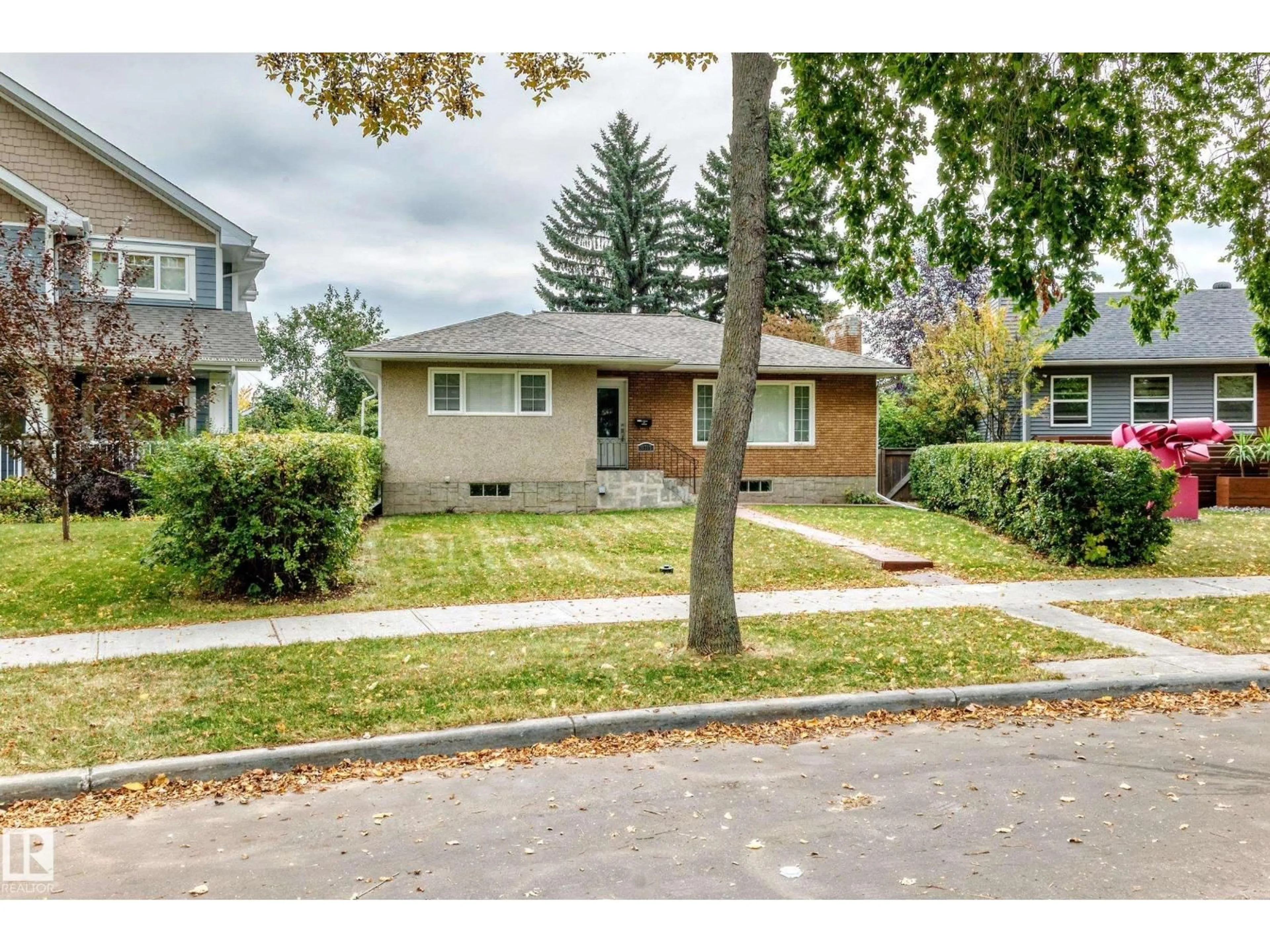 Unknown for NW - 10715 133 ST, Edmonton Alberta T5M1G7