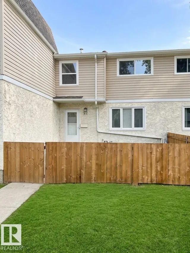 NW - 9G CLAREVIEW VG, Edmonton 4