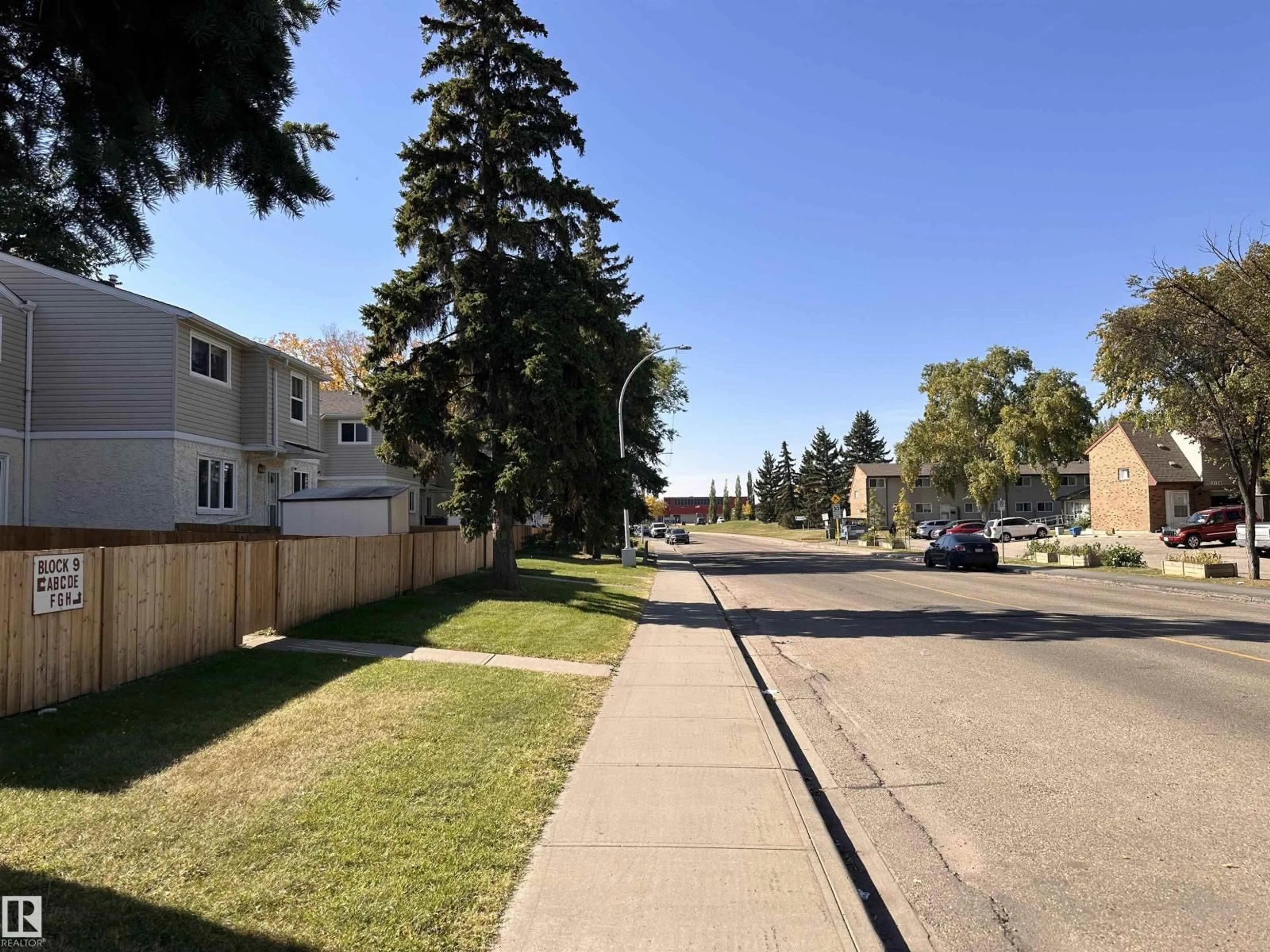 Unknown for NW - 9G CLAREVIEW VG, Edmonton Alberta T5A3P2