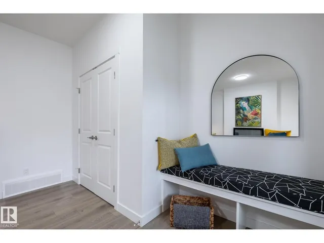 20826 15A AV, Edmonton 5