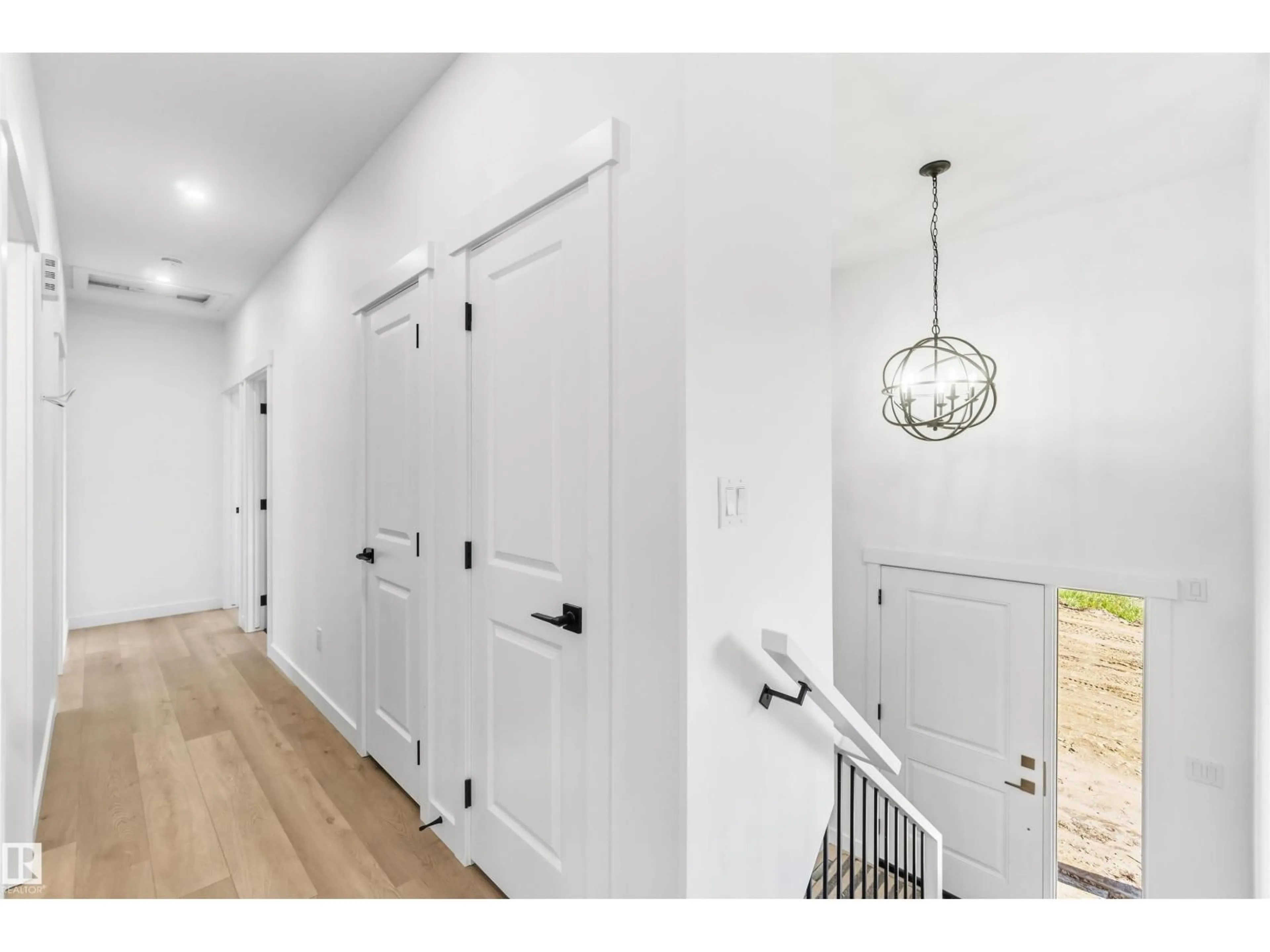 Indoor entryway for 115 - 3406 TWP ROAD 552, Rural Lac Ste. Anne County Alberta T0E1A0